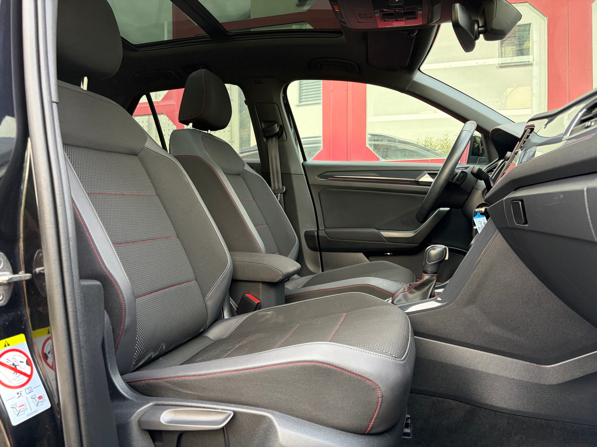 VW T-Roc 2.0 TSI Sport DSG 4Motion-image-10
