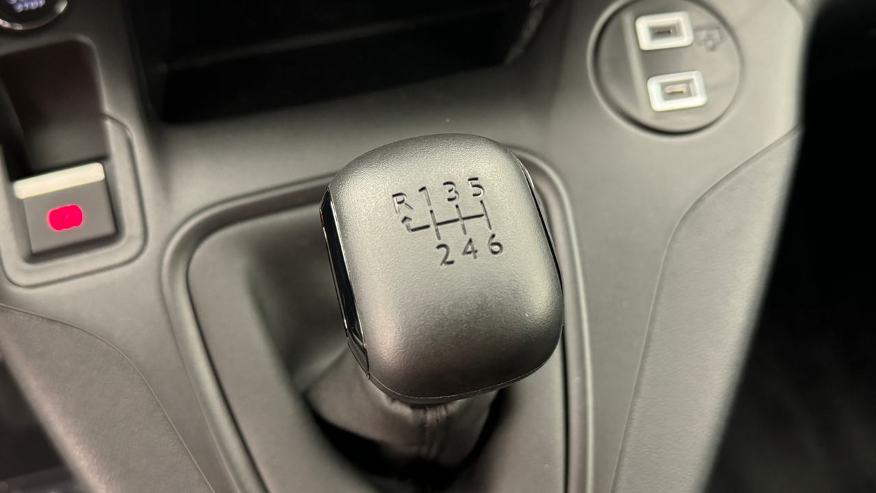 OPEL Combo XL 1.5 GS-image-10
