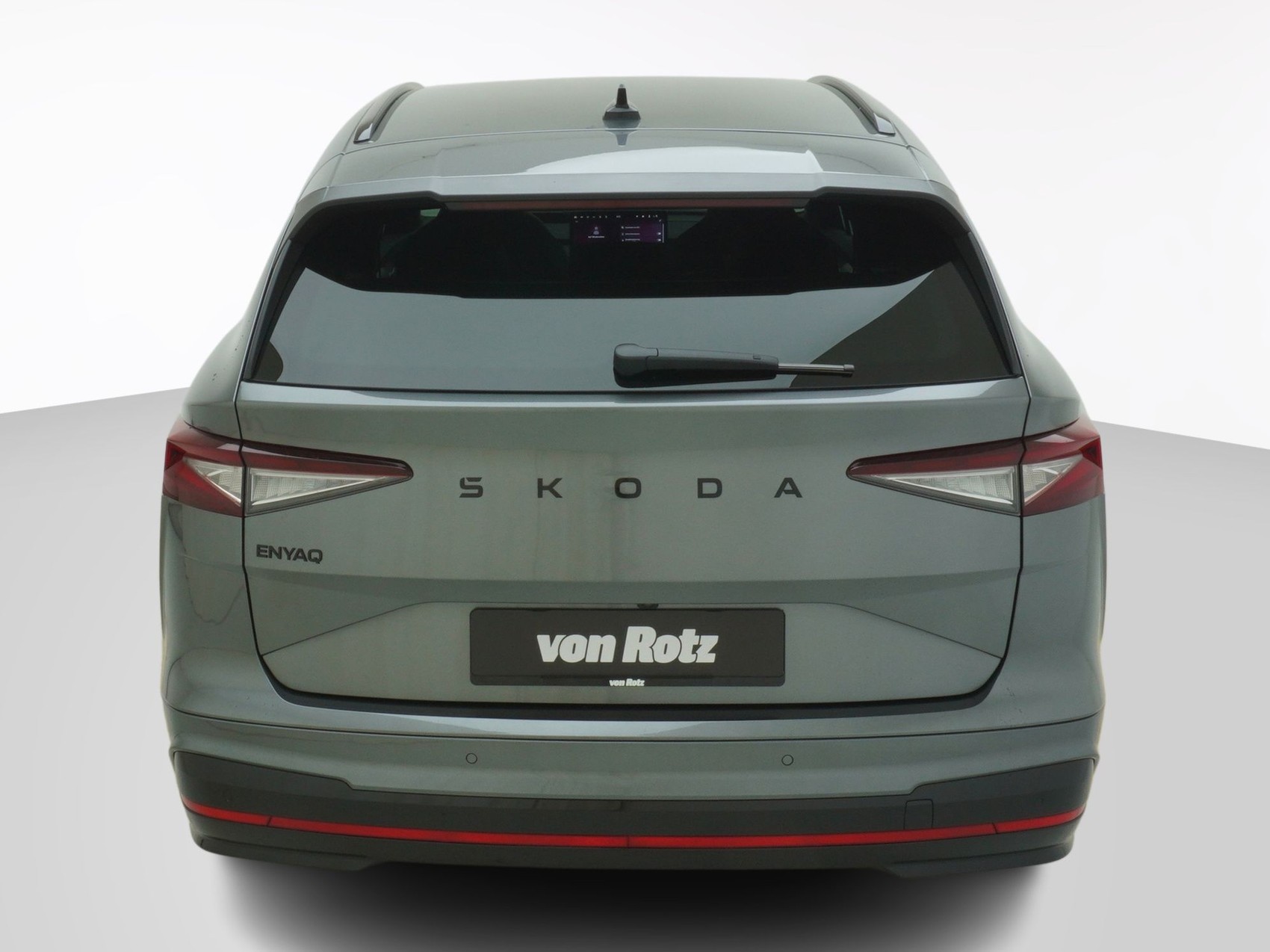 SKODA Enyaq iV RS-Lounge-image-2