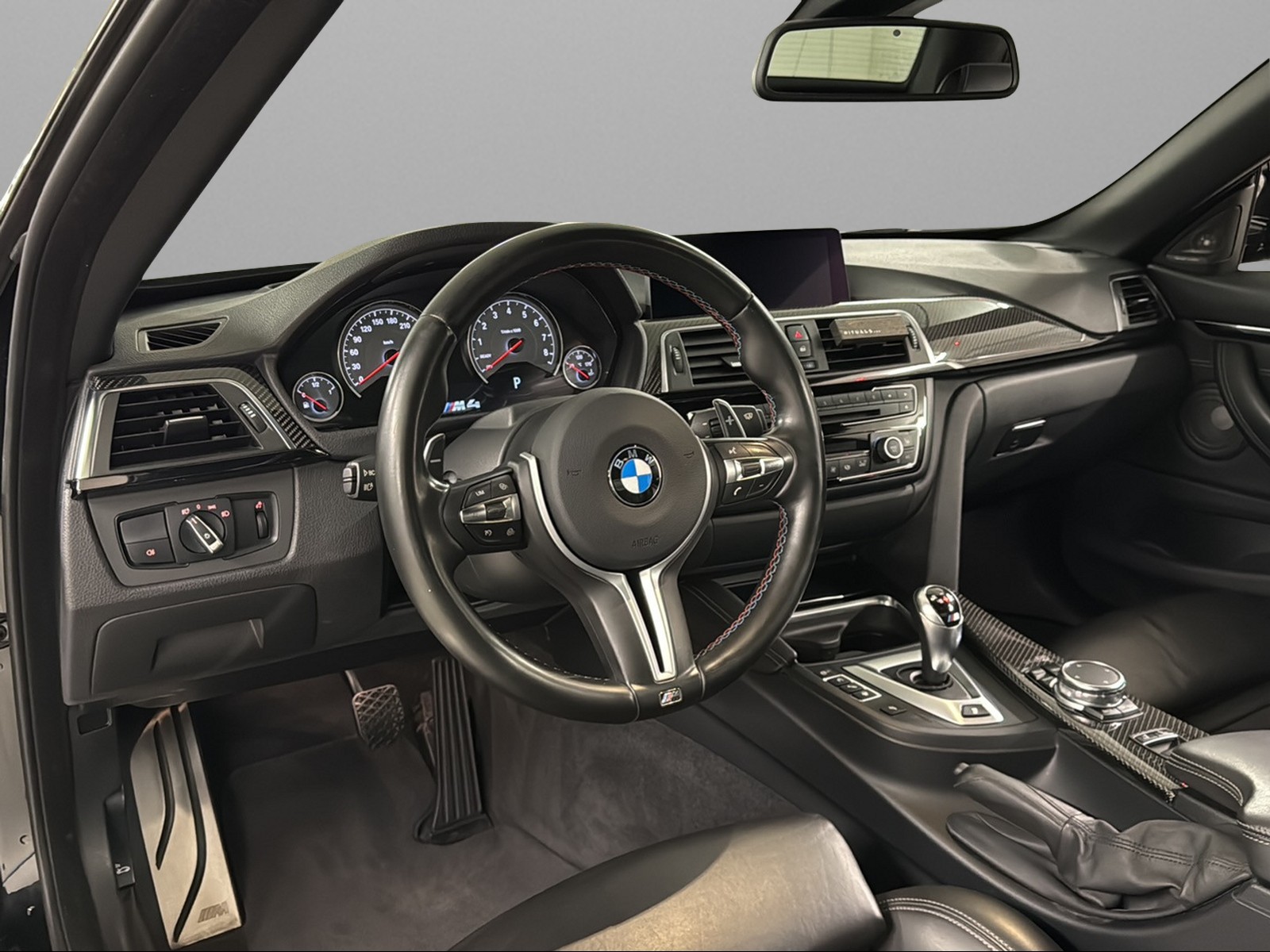 BMW M4 Competition Cabriolet DKG-image-11
