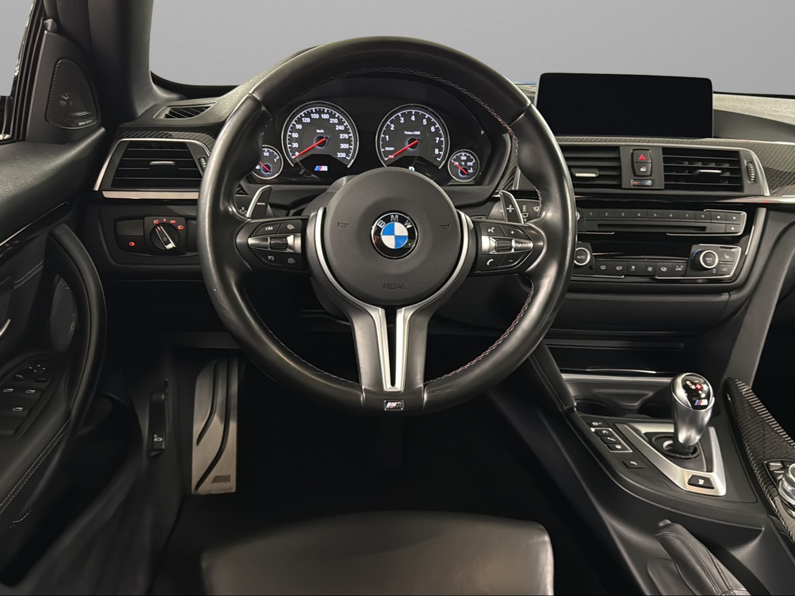 BMW M4 Competition Cabriolet DKG-image-15