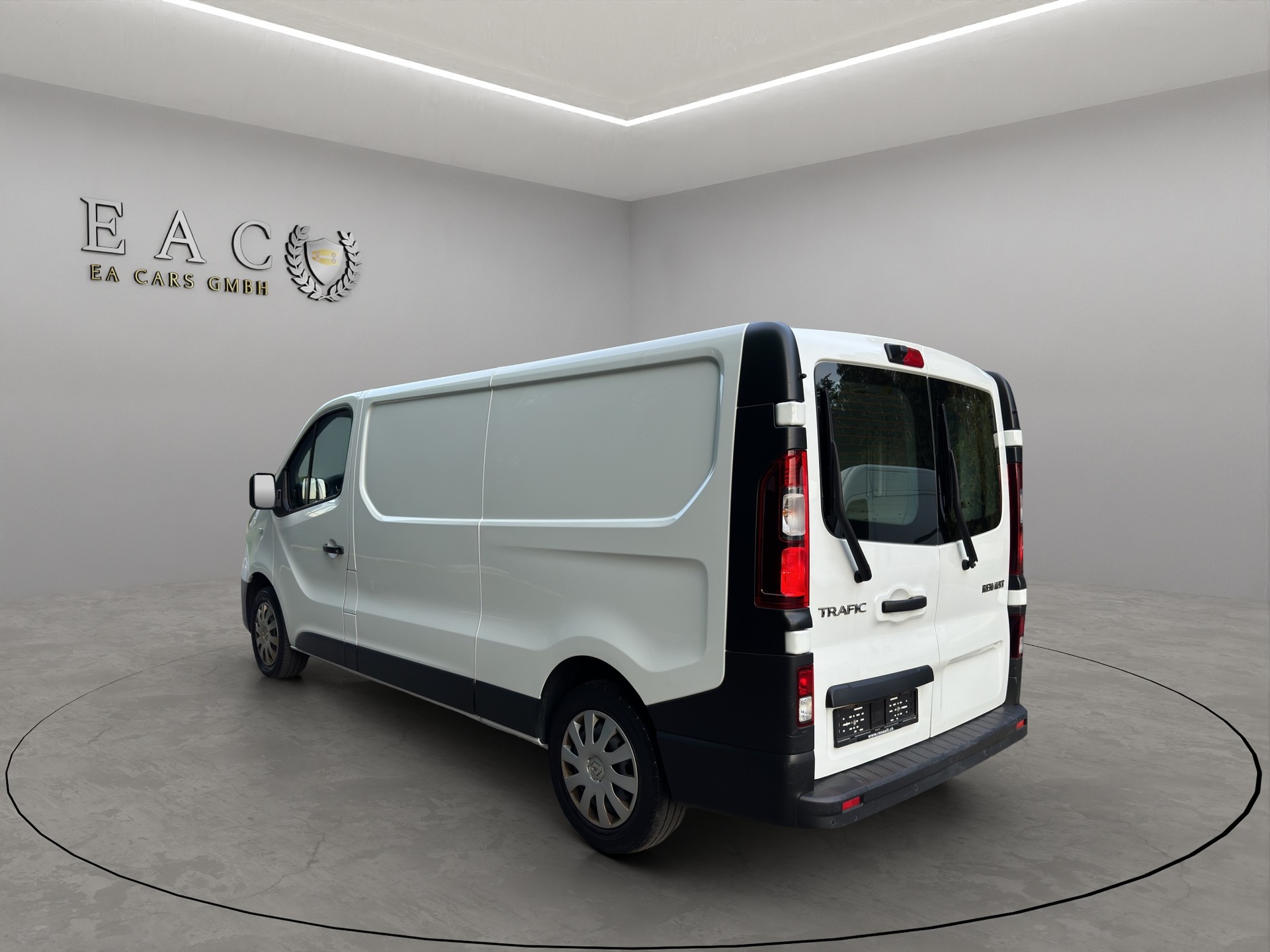 RENAULT Trafic 2.0 Energy dCi 120 3.0t Business L2H1-image-2