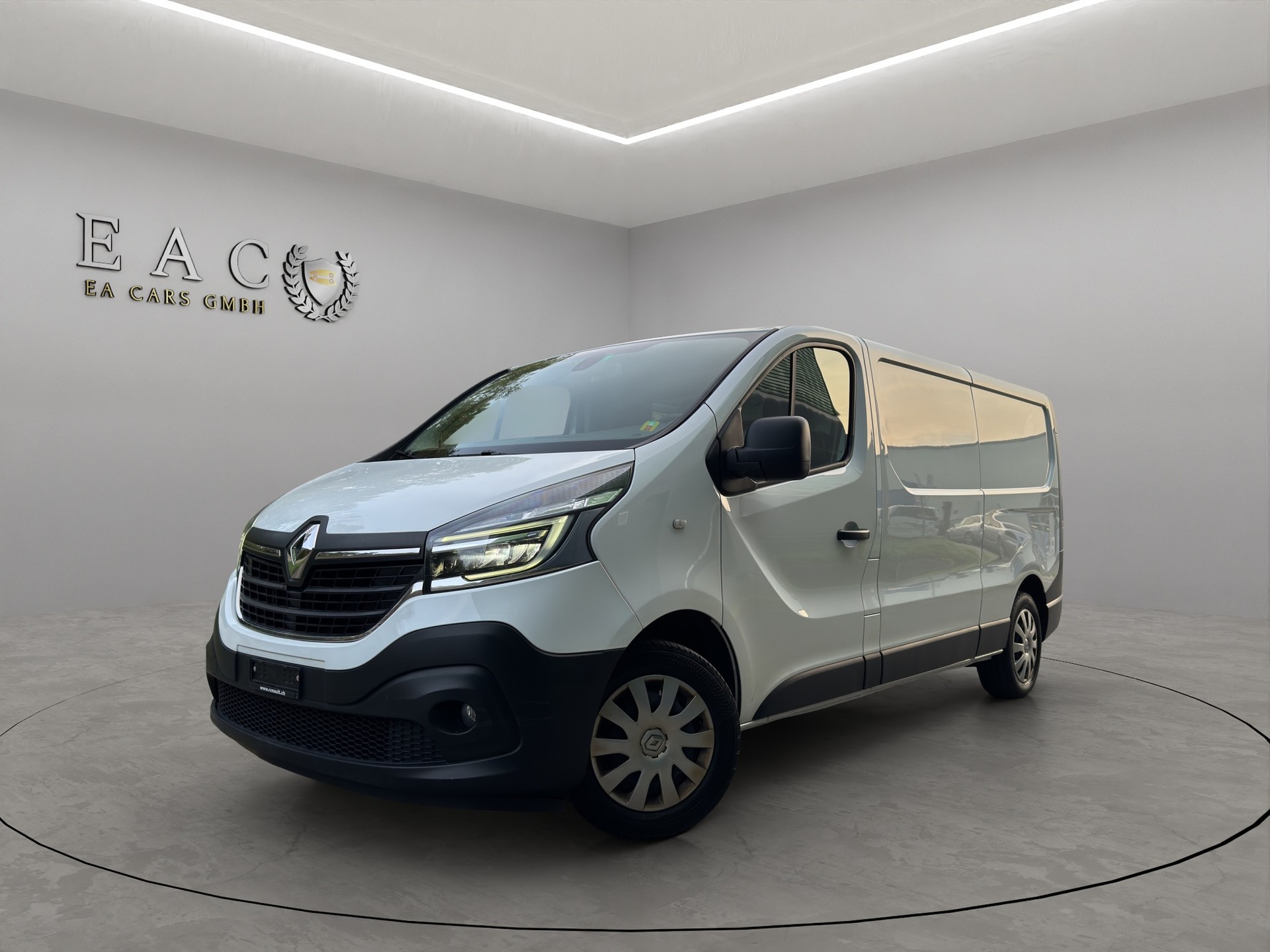 RENAULT Trafic 2.0 Energy dCi 120 3.0t Business L2H1-image-0