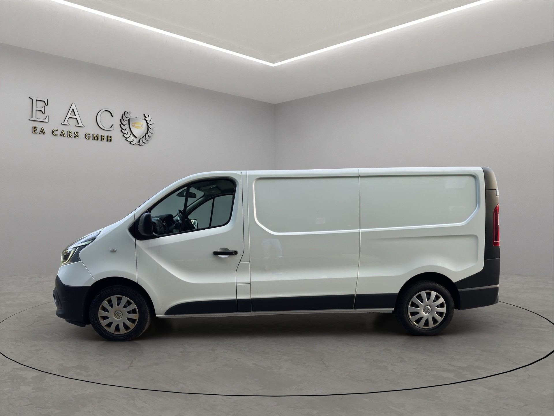 RENAULT Trafic 2.0 Energy dCi 120 3.0t Business L2H1-image-1