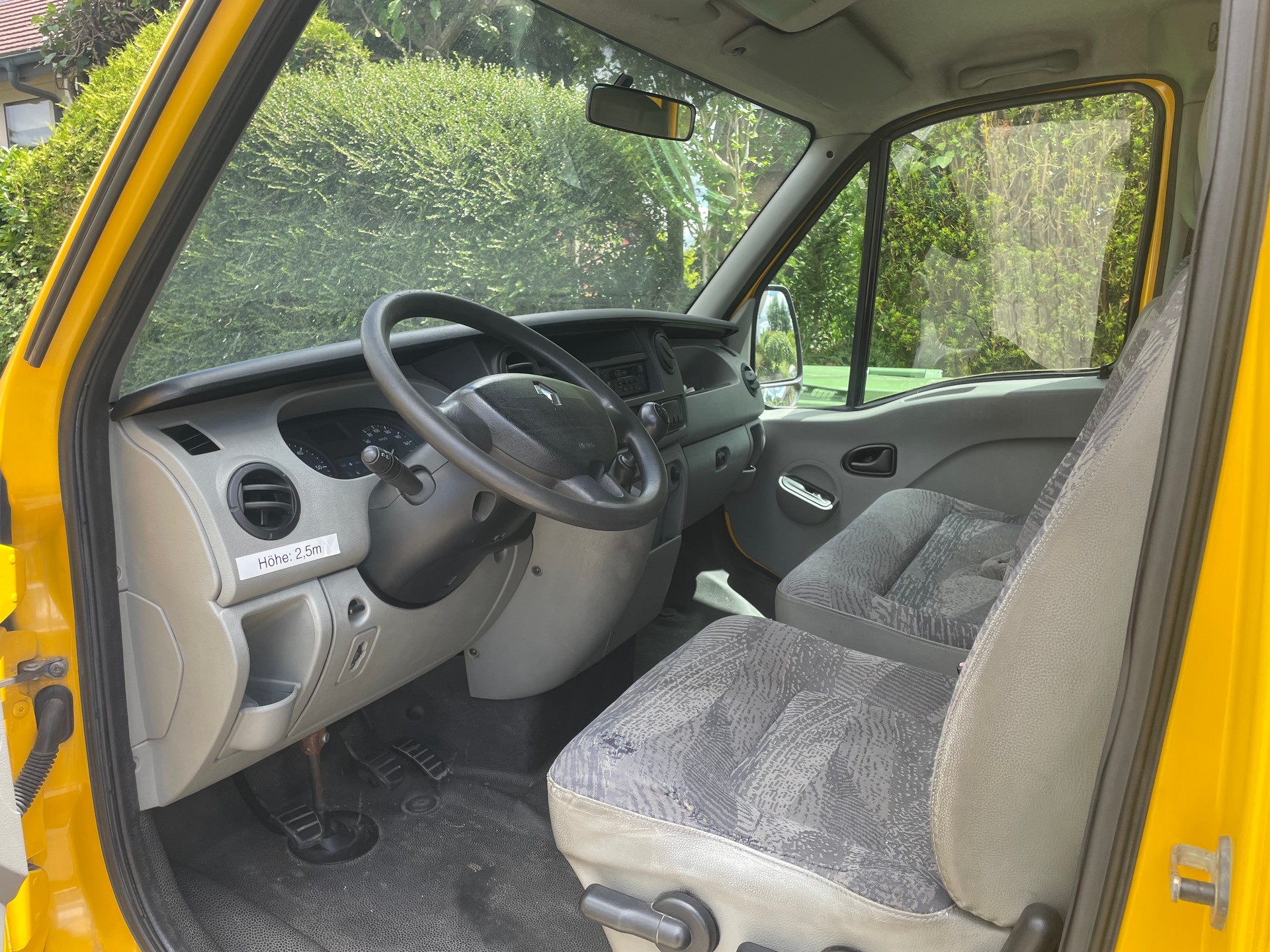 RENAULT Master T33 2.5dCi 2FC12U-image-6