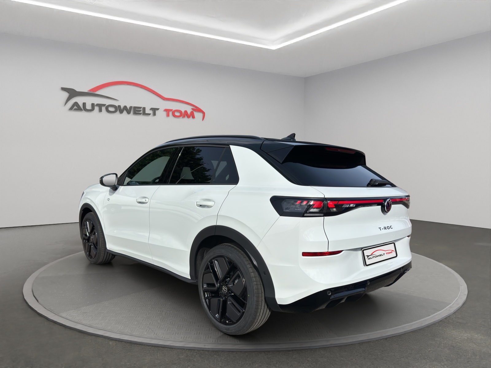 VW T-Roc 1.5 eTSI *NEUSTES MODELL*CH-Wagen* mHEV R-Line DSG-image-2