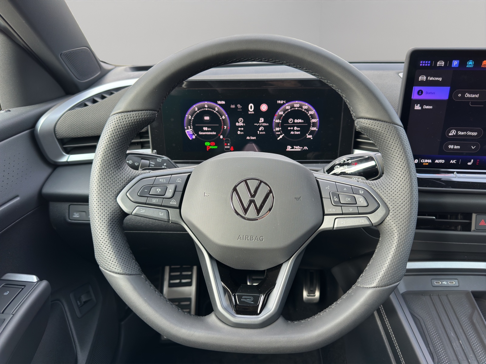 VW T-Roc 1.5 eTSI *NEUSTES MODELL*CH-Wagen* mHEV R-Line DSG-image-9