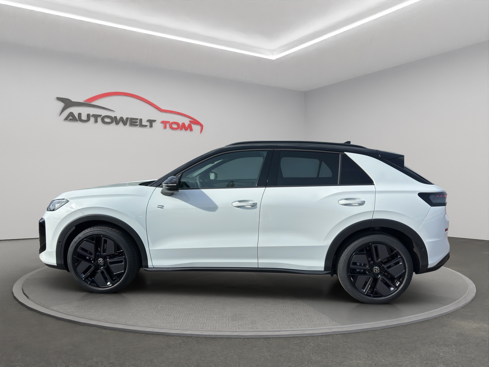 VW T-Roc 1.5 eTSI *NEUSTES MODELL*CH-Wagen* mHEV R-Line DSG-image-1