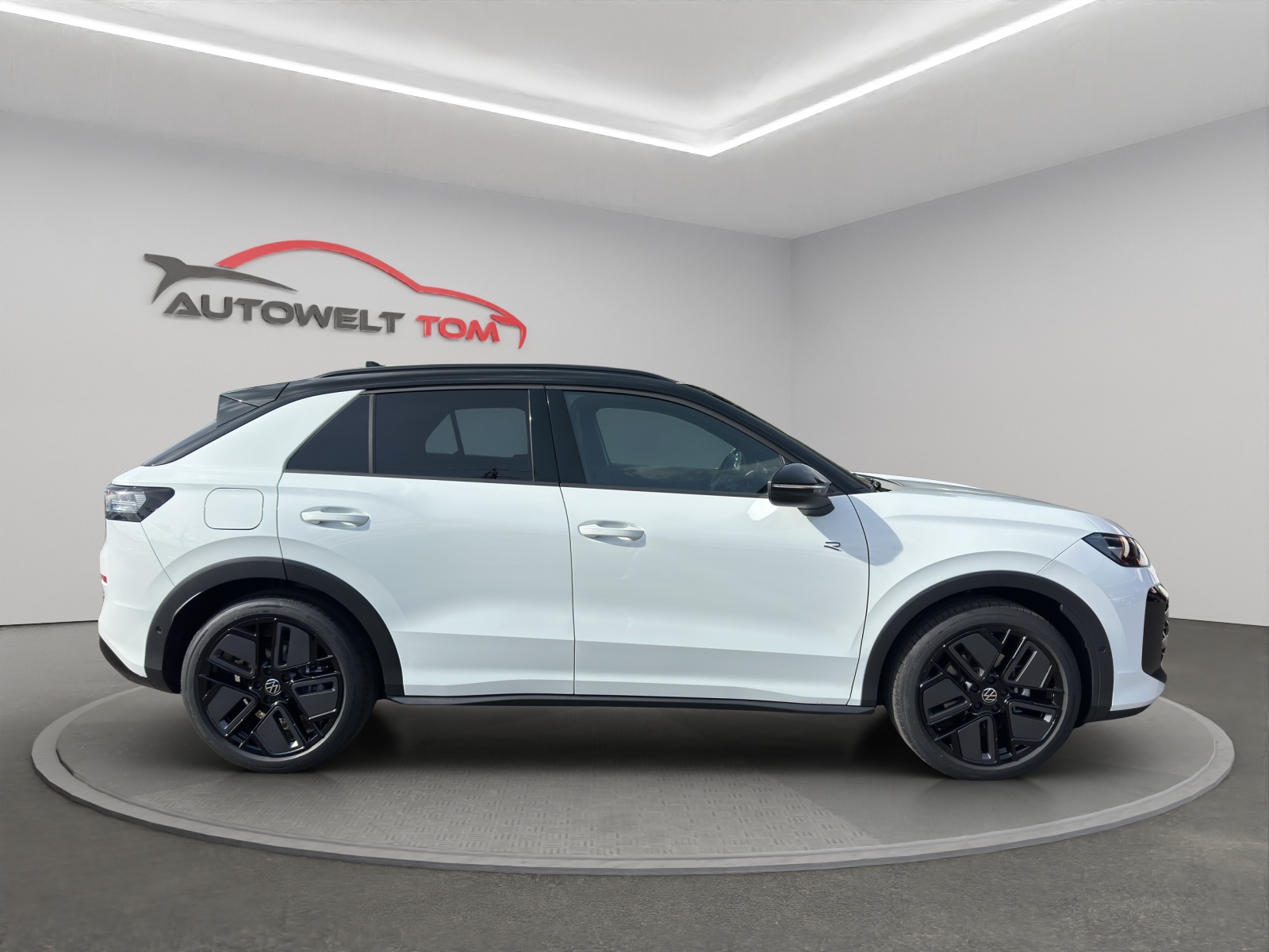 VW T-Roc 1.5 eTSI *NEUSTES MODELL*CH-Wagen* mHEV R-Line DSG-image-5
