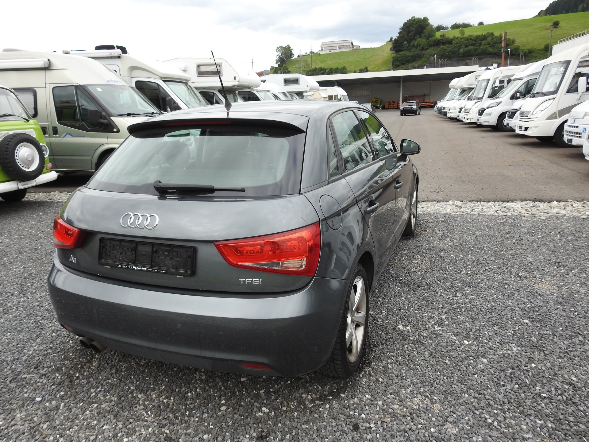 AUDI A1 Sportback 1.4 TFSI Attraction S-tronic-image-5