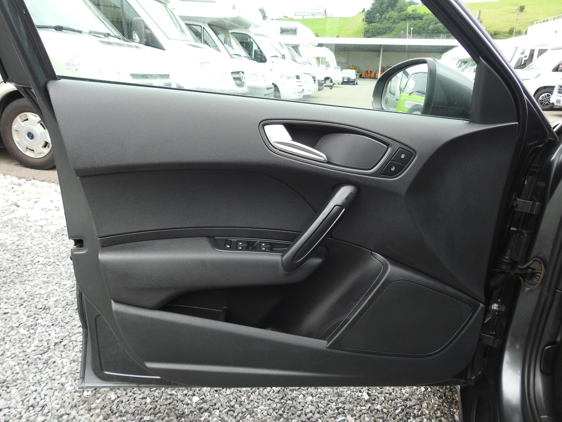AUDI A1 Sportback 1.4 TFSI Attraction S-tronic-image-9