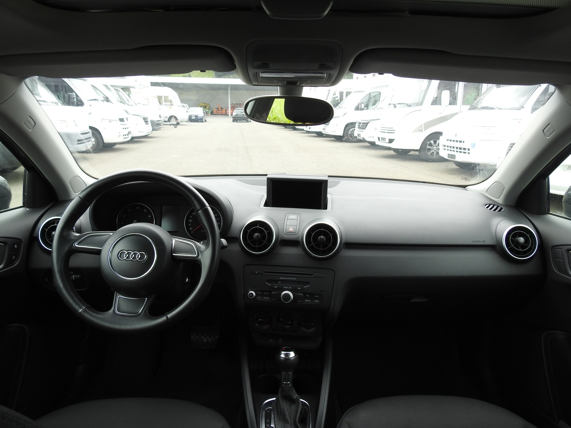 AUDI A1 Sportback 1.4 TFSI Attraction S-tronic-image-15