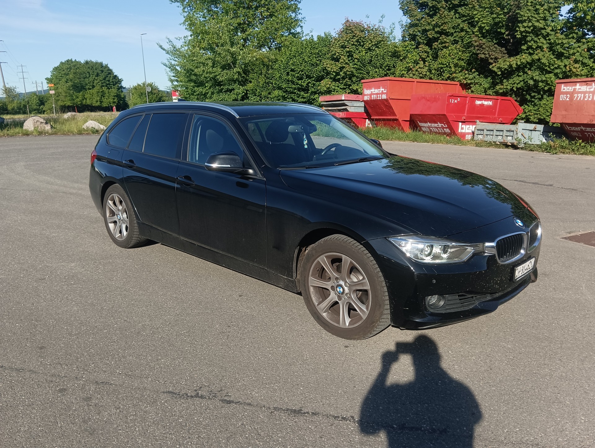 BMW 320i xDrive Touring Luxury Line Steptronic-image-1