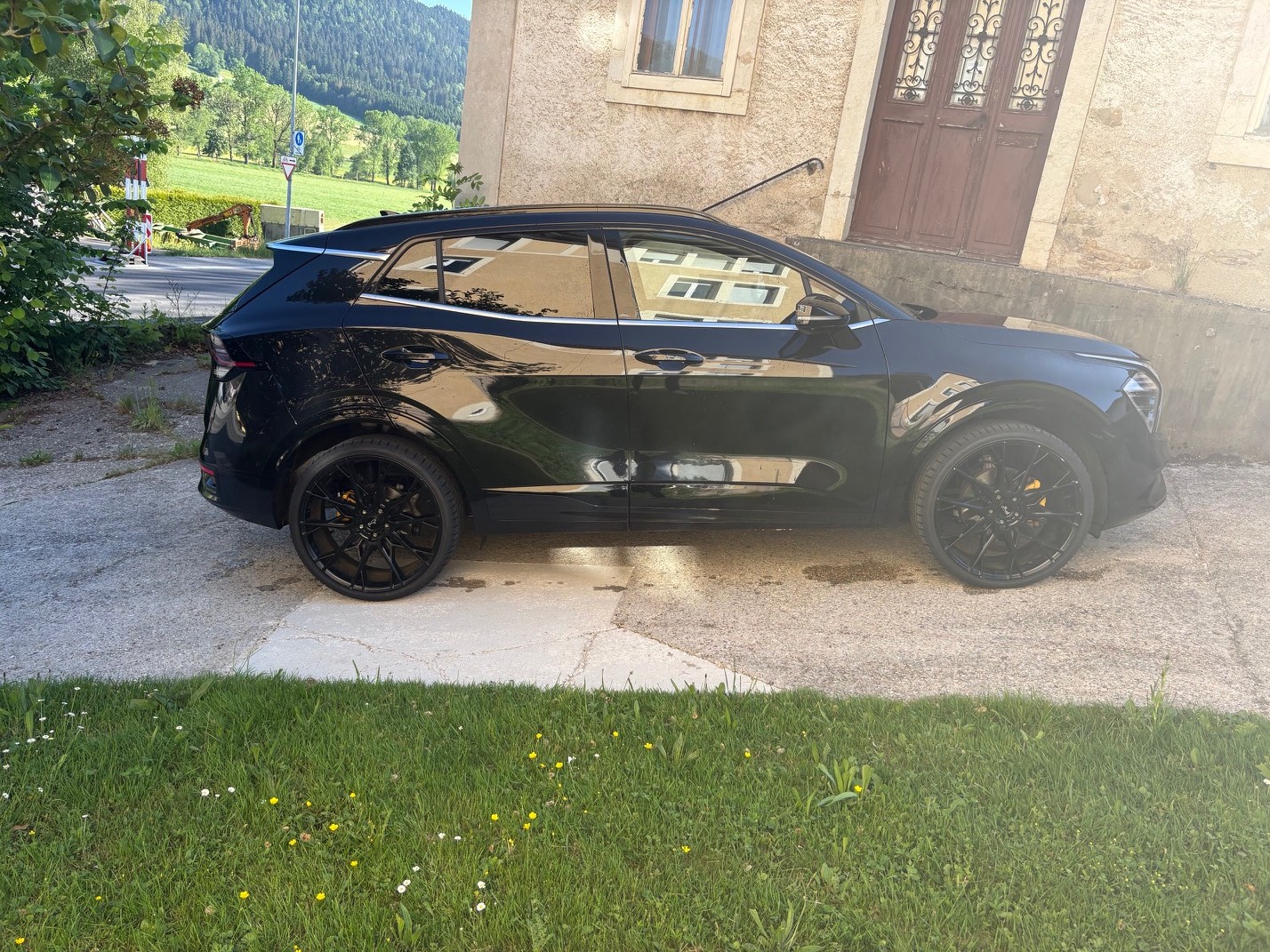 KIA 1.6 T-GDi Hybrid GT-Line-image-2
