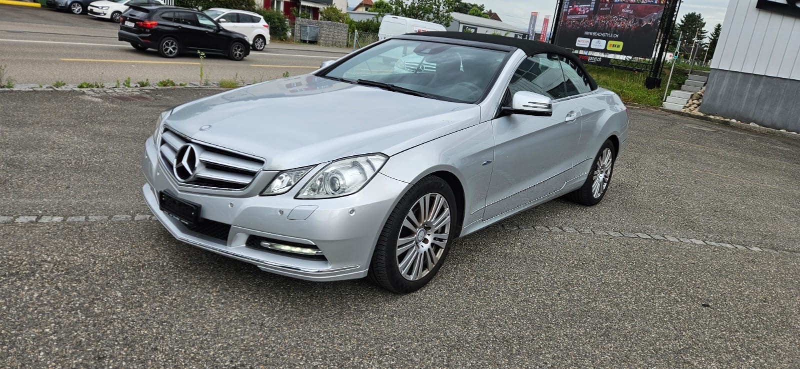 MERCEDES-BENZ E 250 CGI BlueEfficiency Automatic-image-5