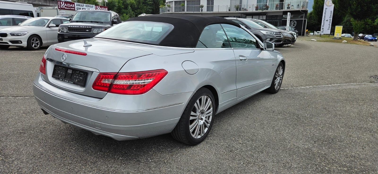 MERCEDES-BENZ E 250 CGI BlueEfficiency Automatic-image-6