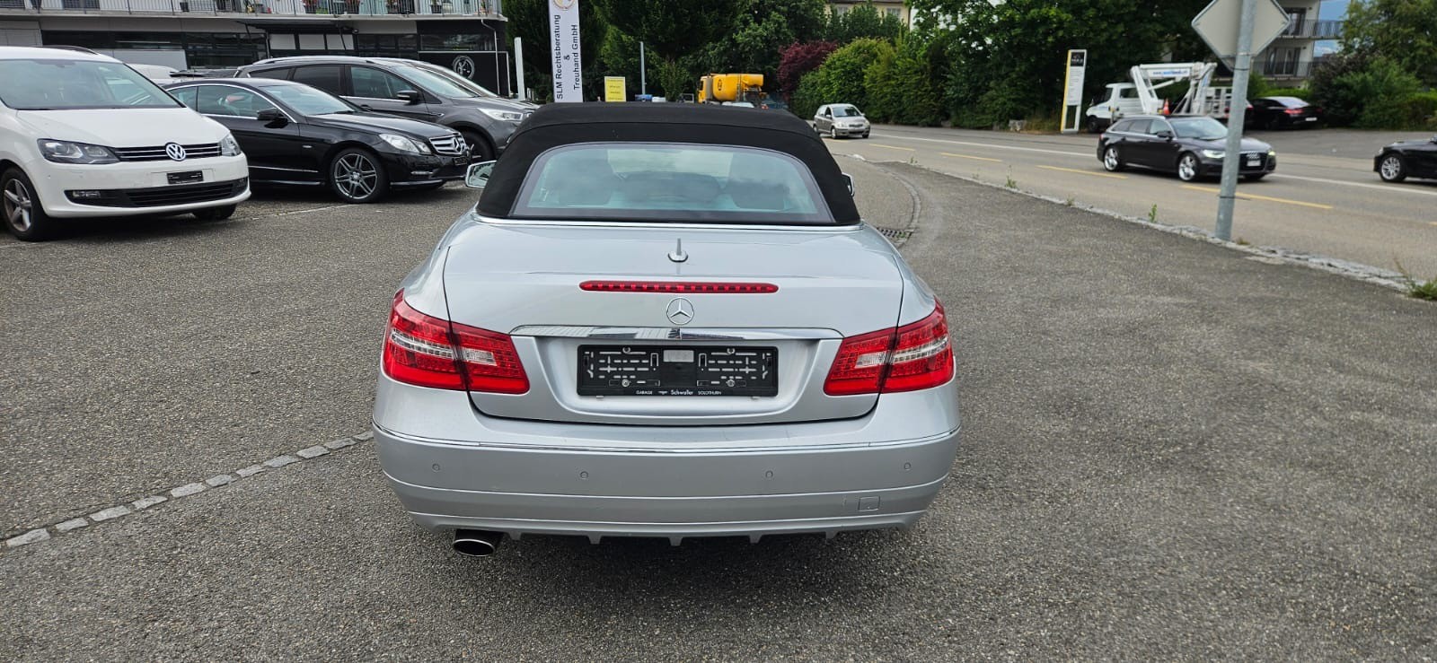 MERCEDES-BENZ E 250 CGI BlueEfficiency Automatic-image-8