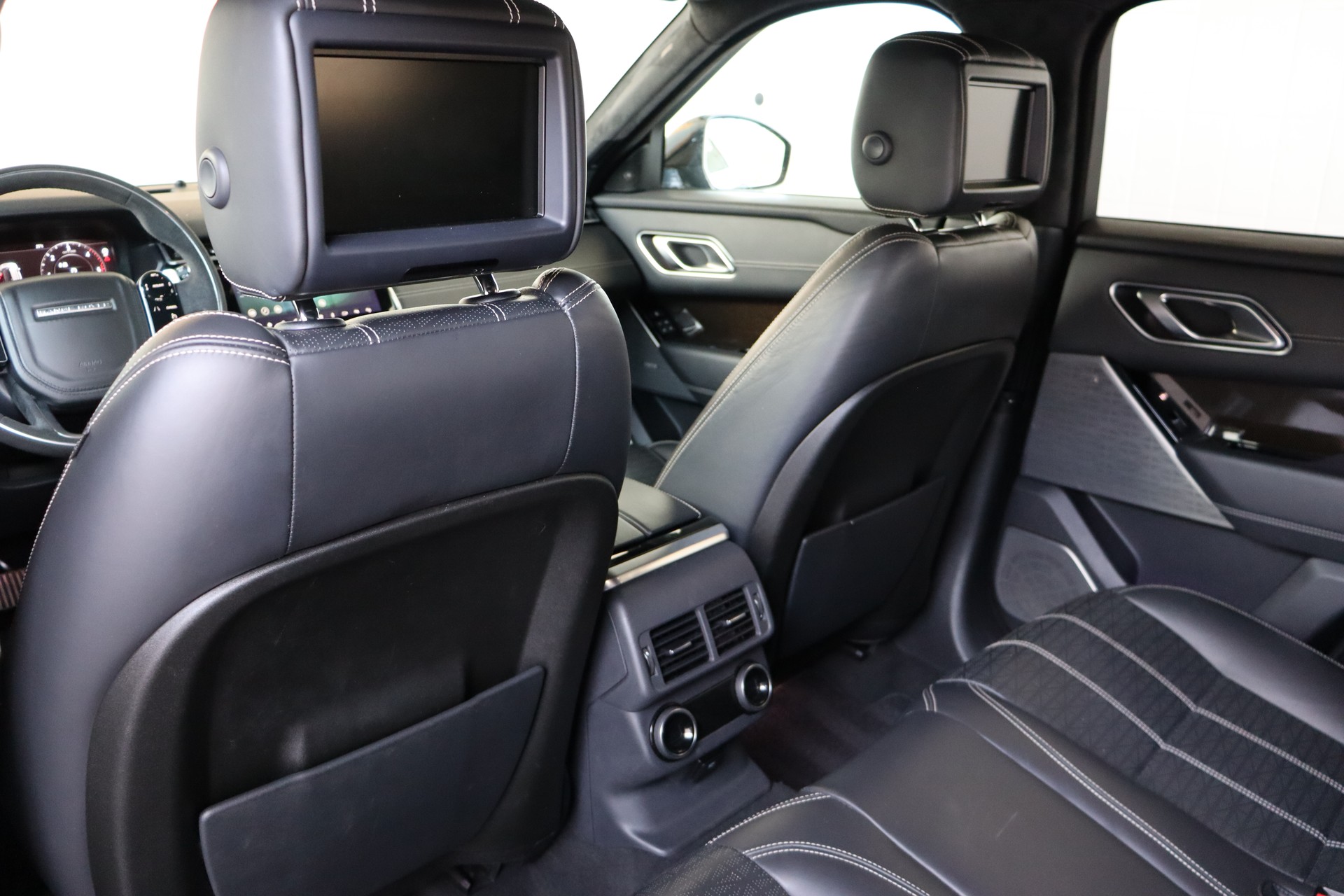 LAND ROVER Range Rover Velar R-Dynamic D 300 S Automatic-image-14