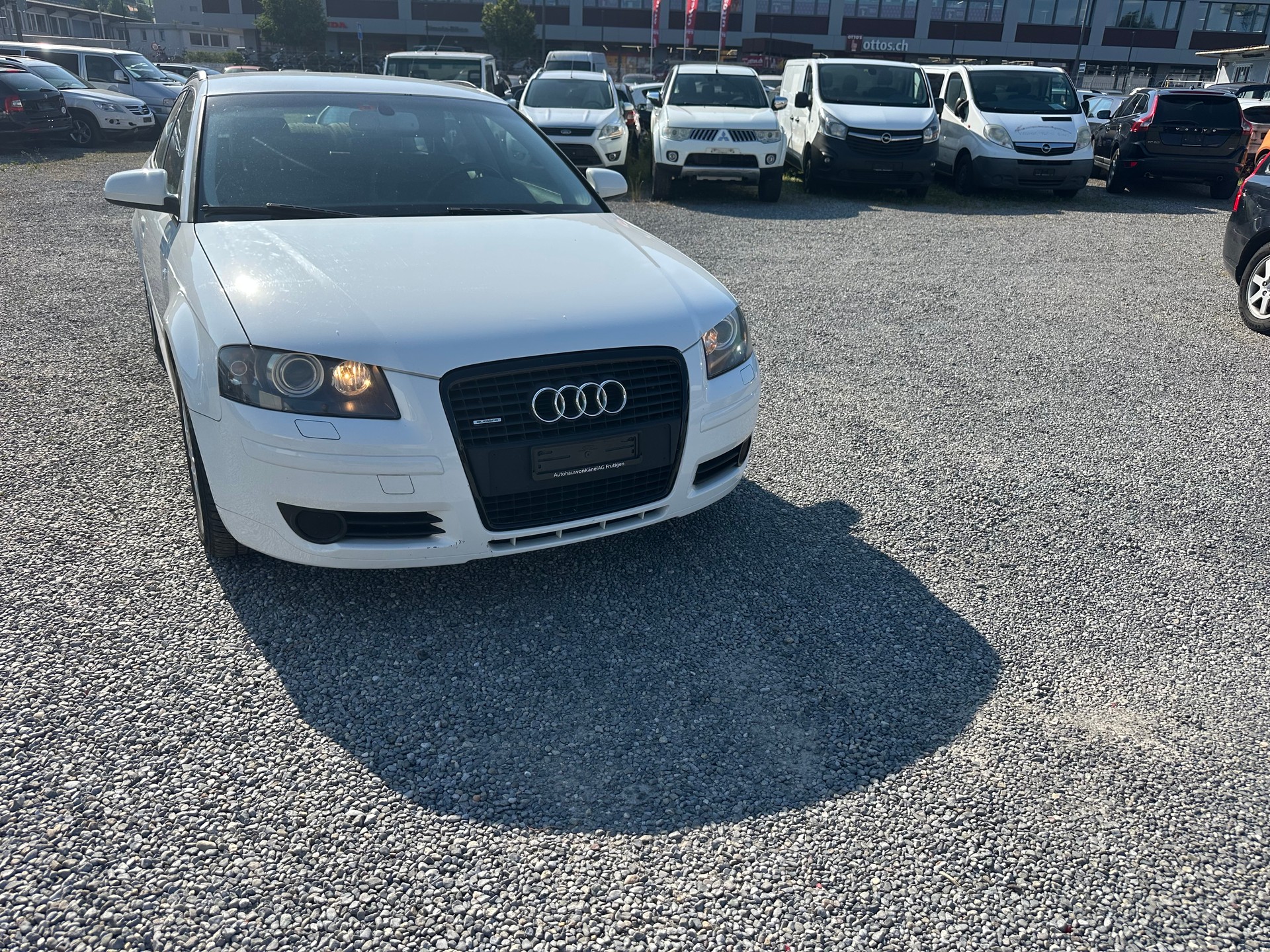 AUDI A3 2.0 TDI Attraction quattro-image-0