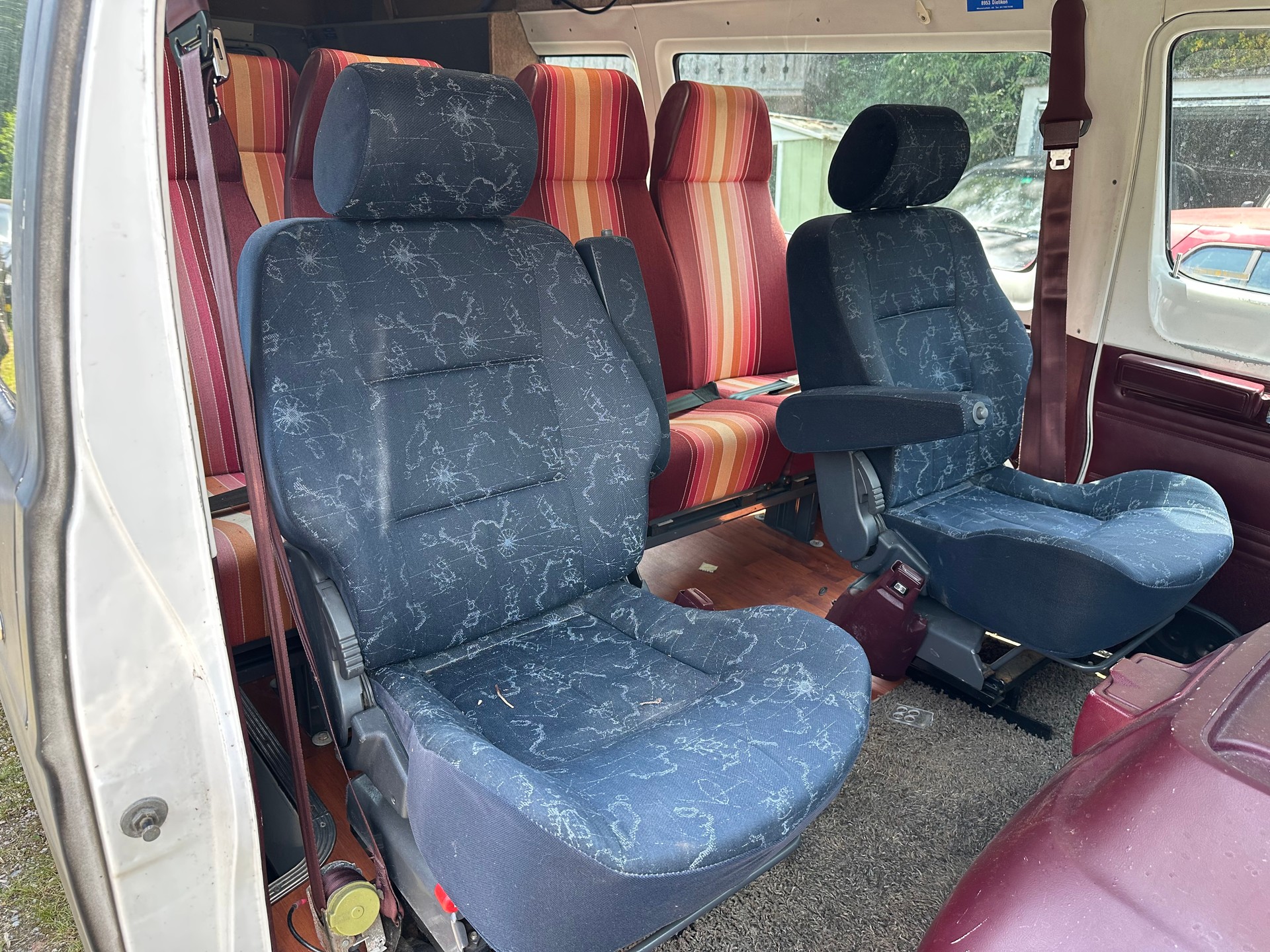 MOWAG B 350 N8 CHRYSLER Van 5.9L-image-11