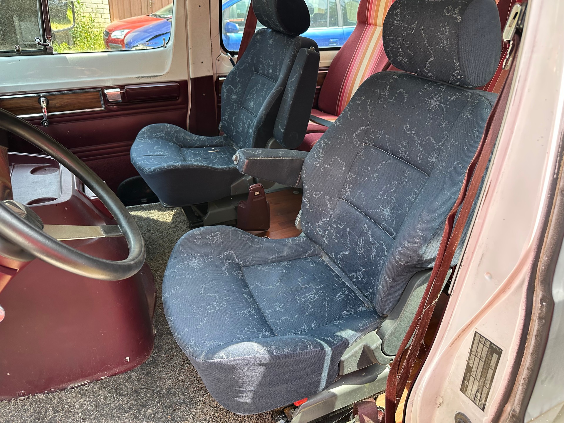 MOWAG B 350 N8 CHRYSLER Van 5.9L-image-10