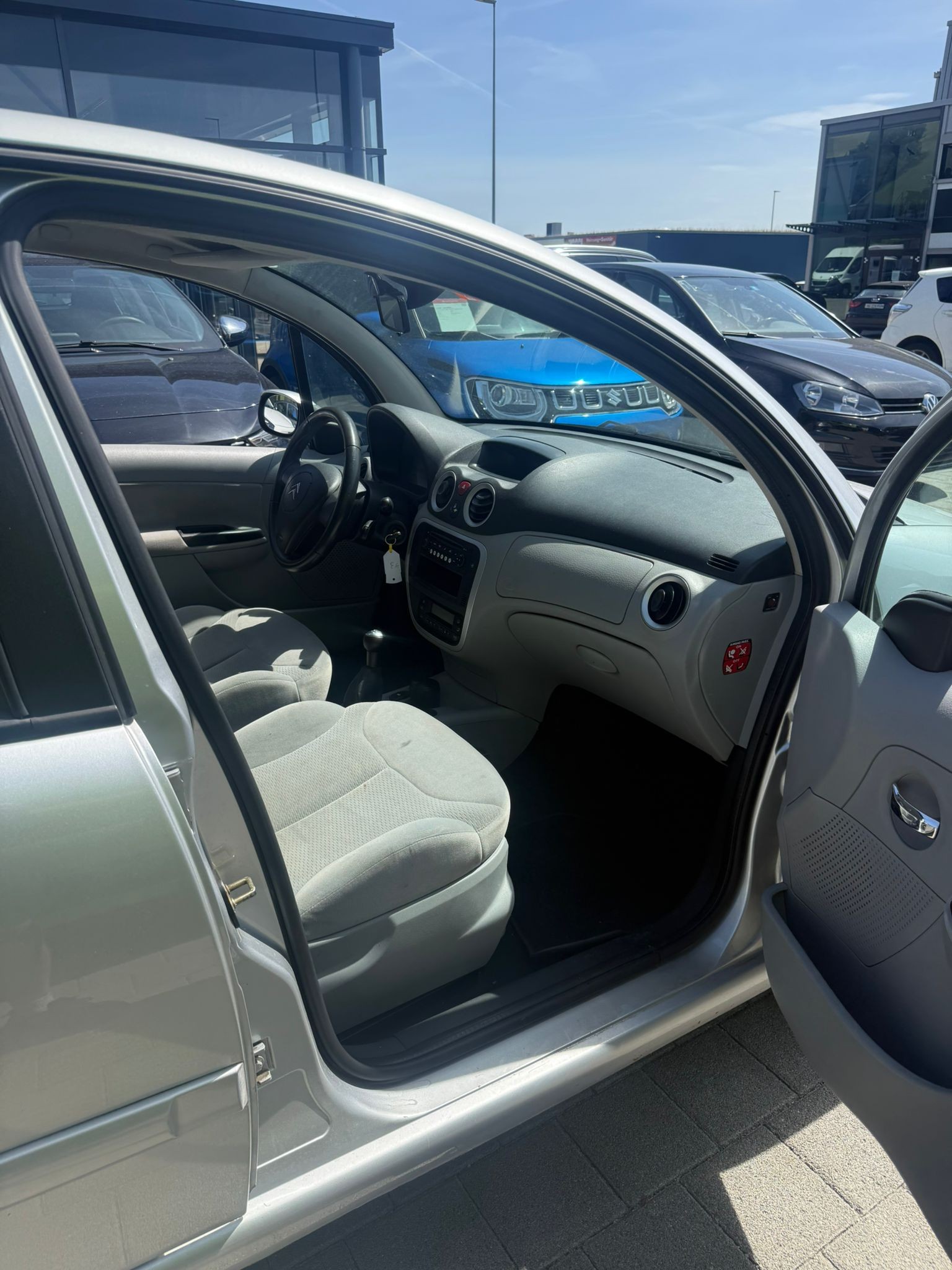 CITROEN C3 1.4i 16V Exclusive-image-12