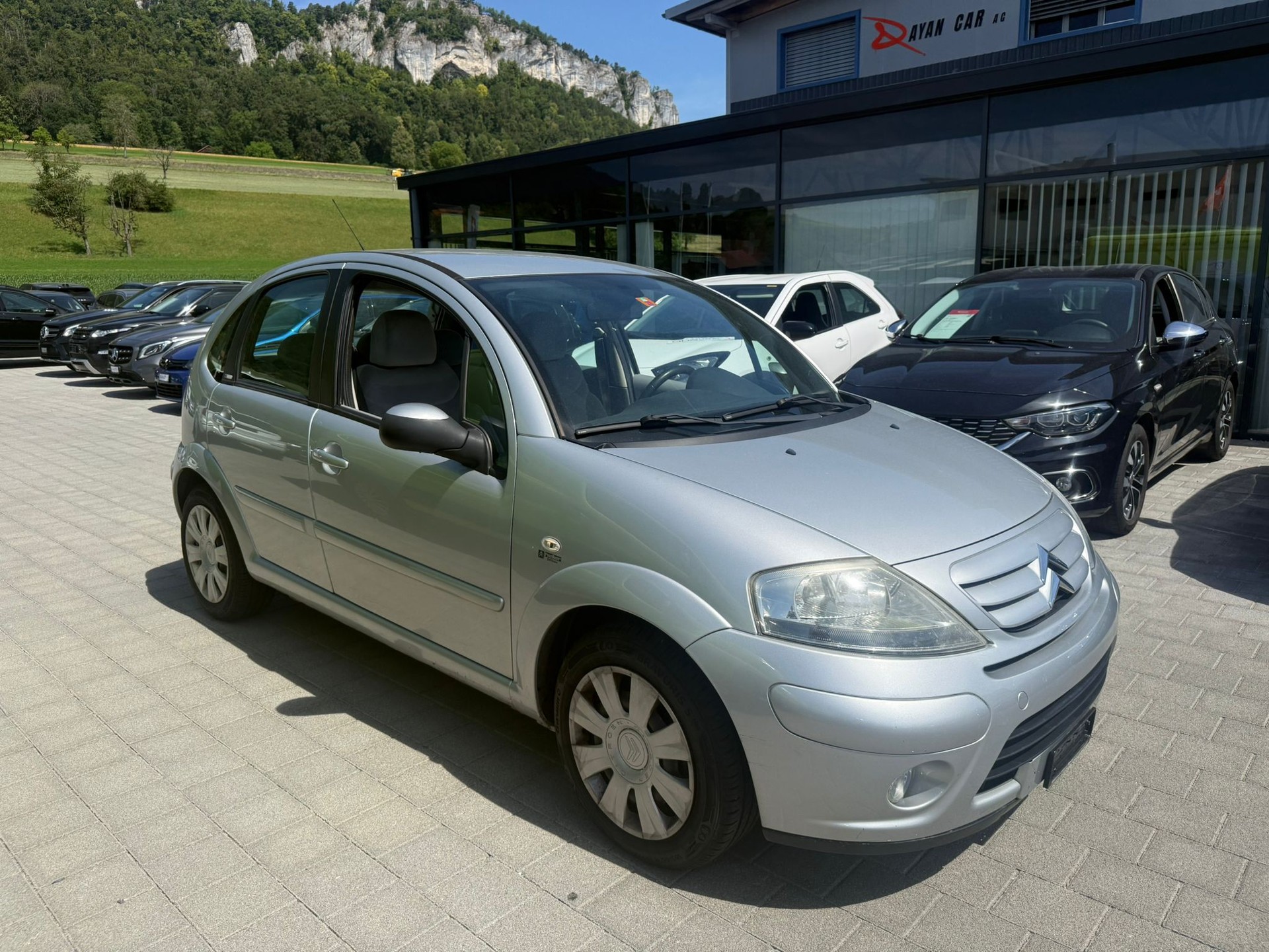 CITROEN C3 1.4i 16V Exclusive-image-3