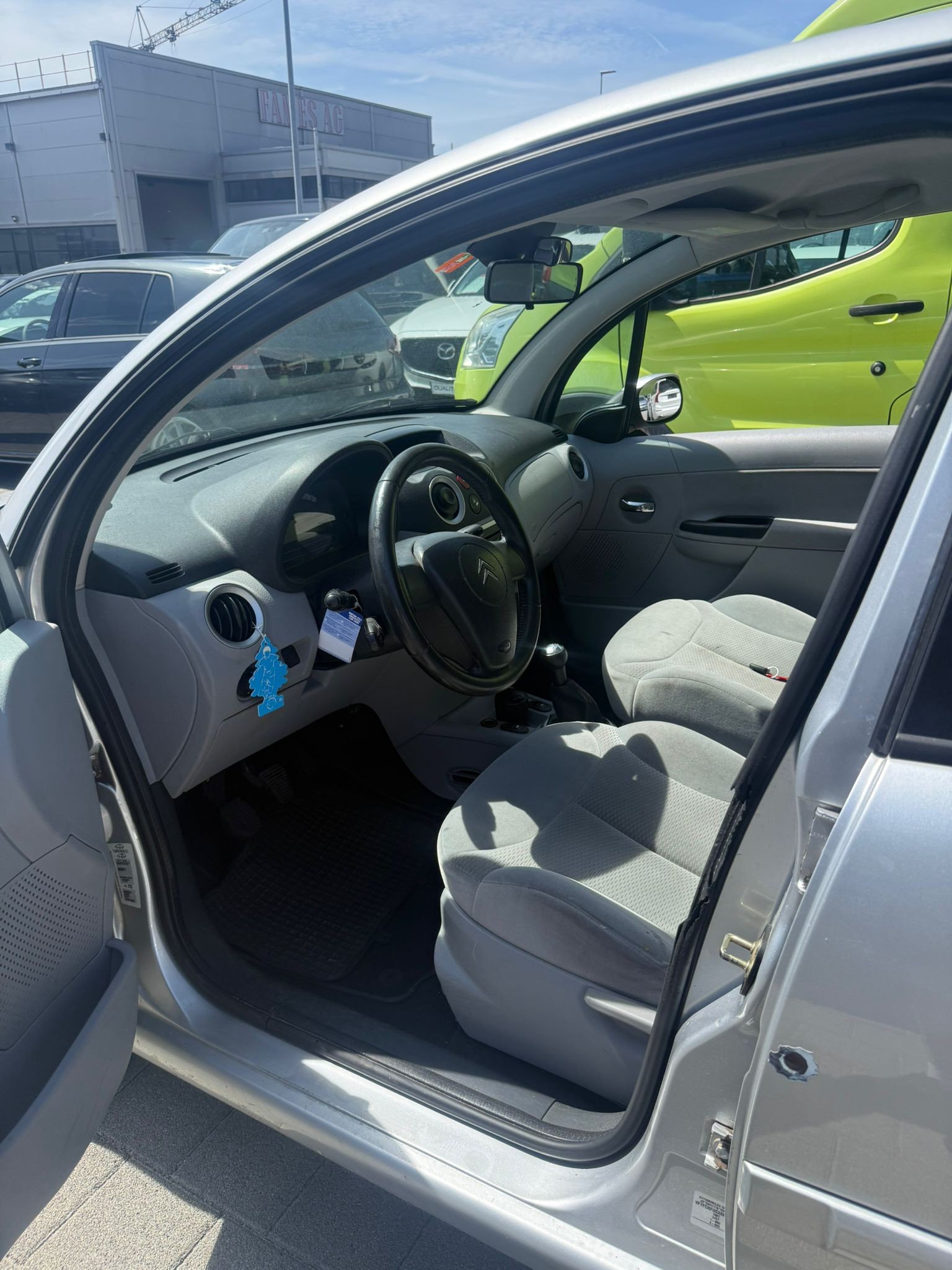 CITROEN C3 1.4i 16V Exclusive-image-9