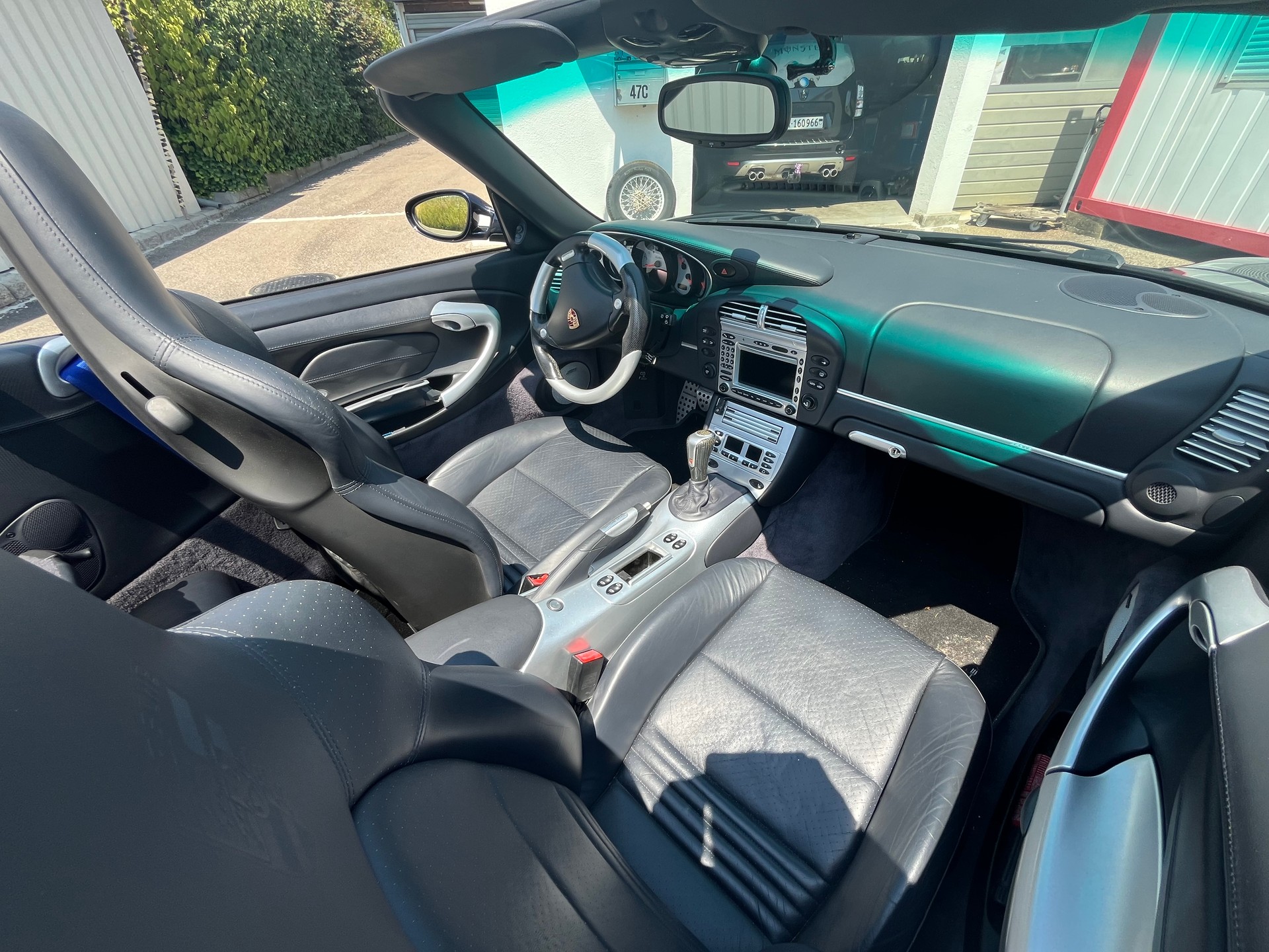 PORSCHE Turbo-image-5