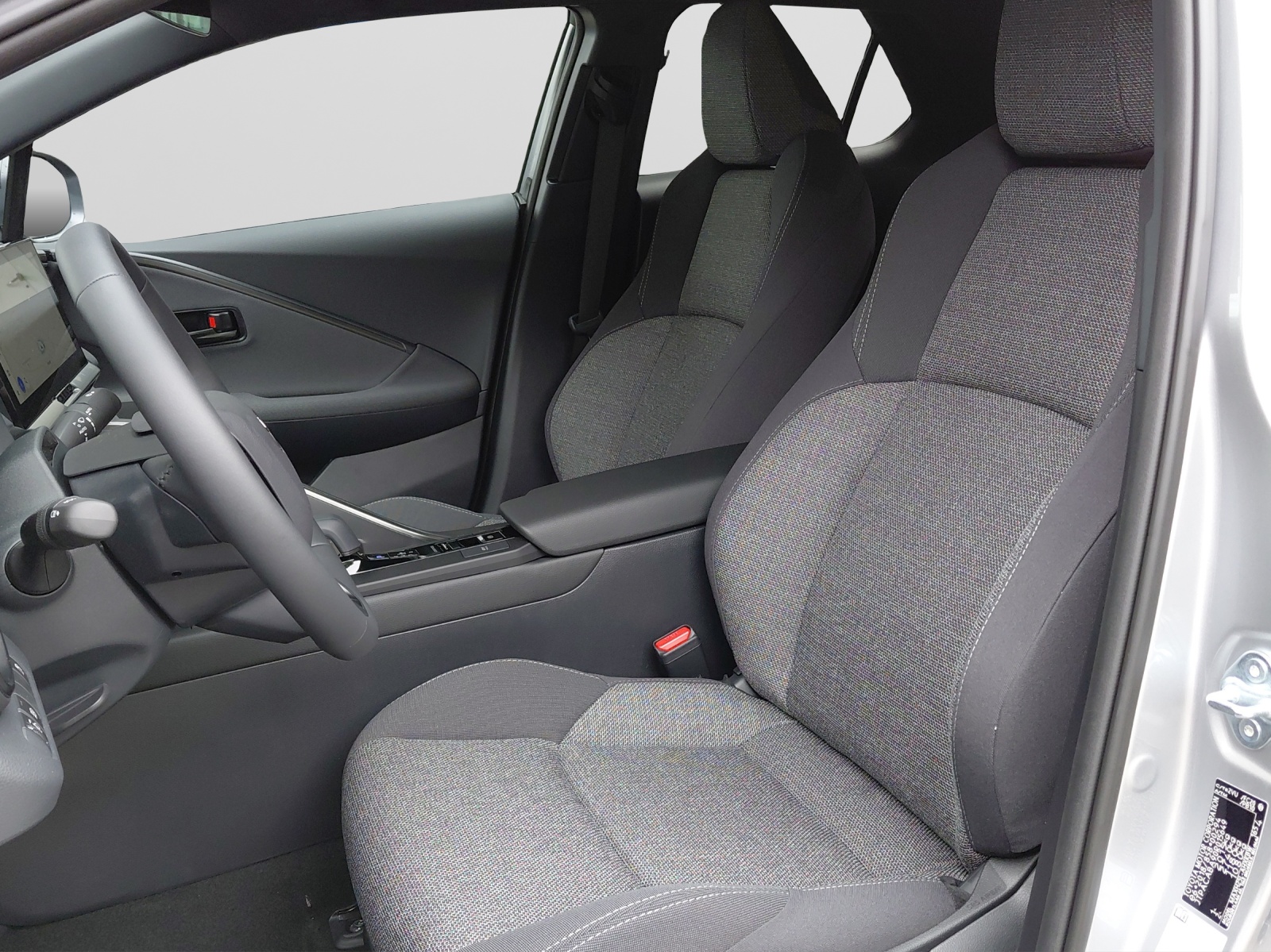 TOYOTA C-HR 2.0 HEV Swiss Edition 4x4-image-8