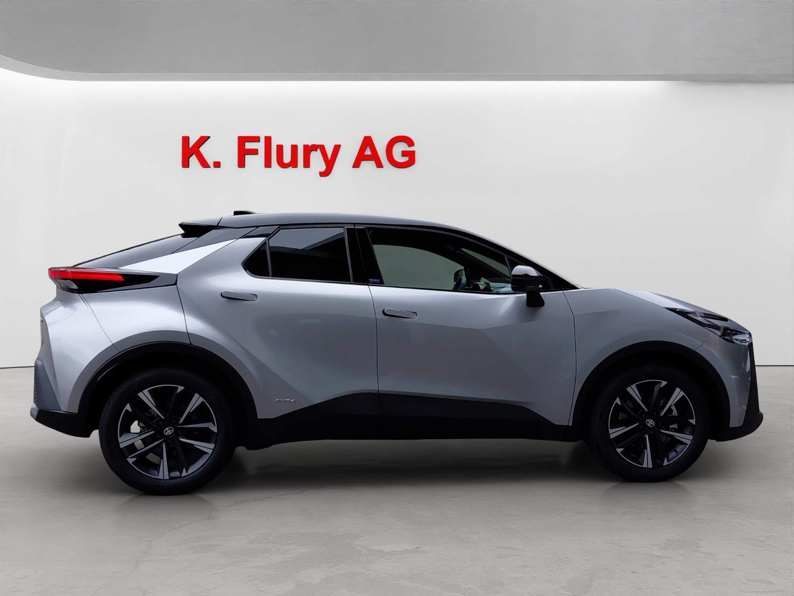TOYOTA C-HR 2.0 HEV Swiss Edition 4x4-image-5