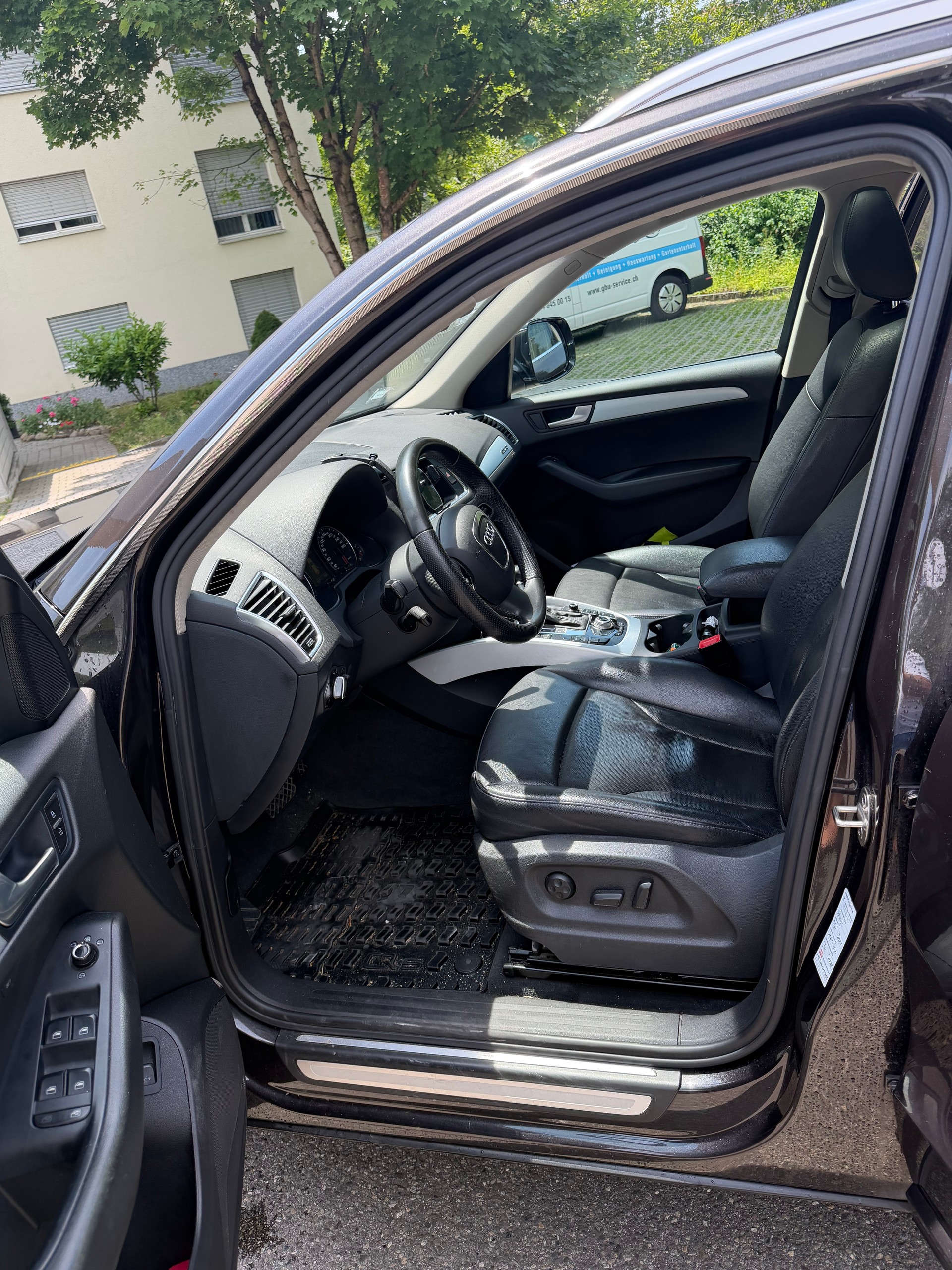 AUDI 3.0 V6 TDI quattro S-Tronic-image-4