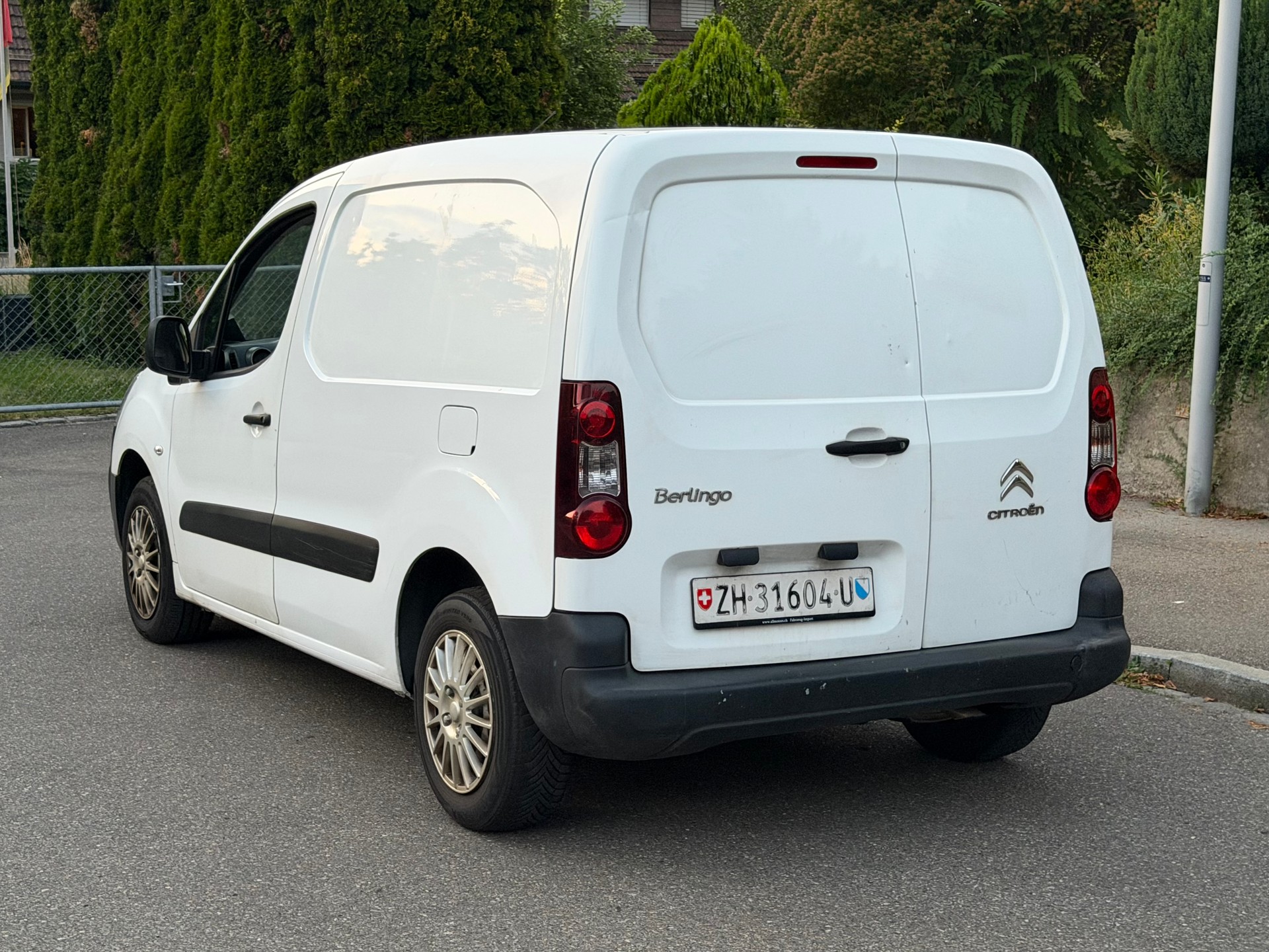 CITROEN Berlingo 1.6 VTi 98 Business-image-2