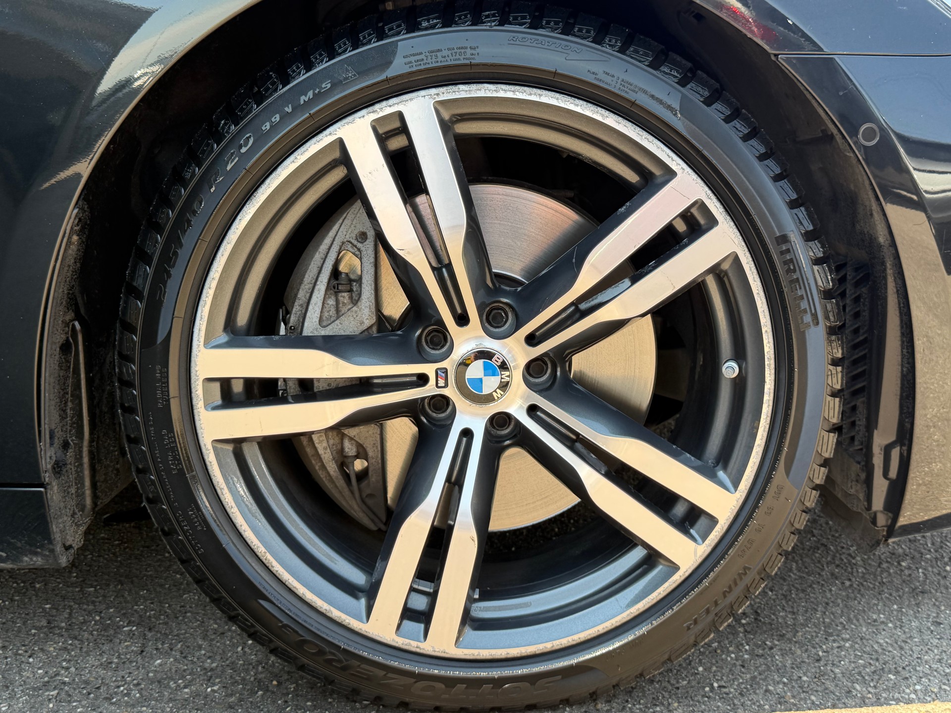 BMW 750i xDrive Steptronic-image-5