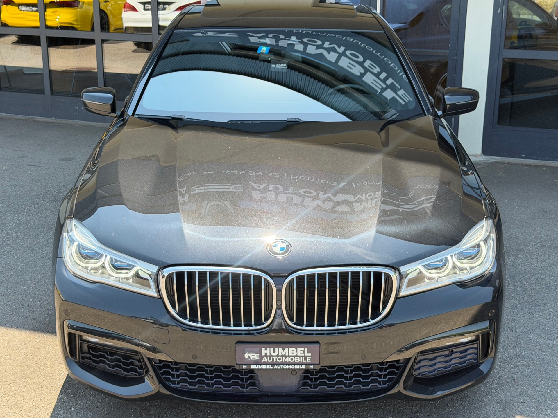 BMW 750i xDrive Steptronic-image-1