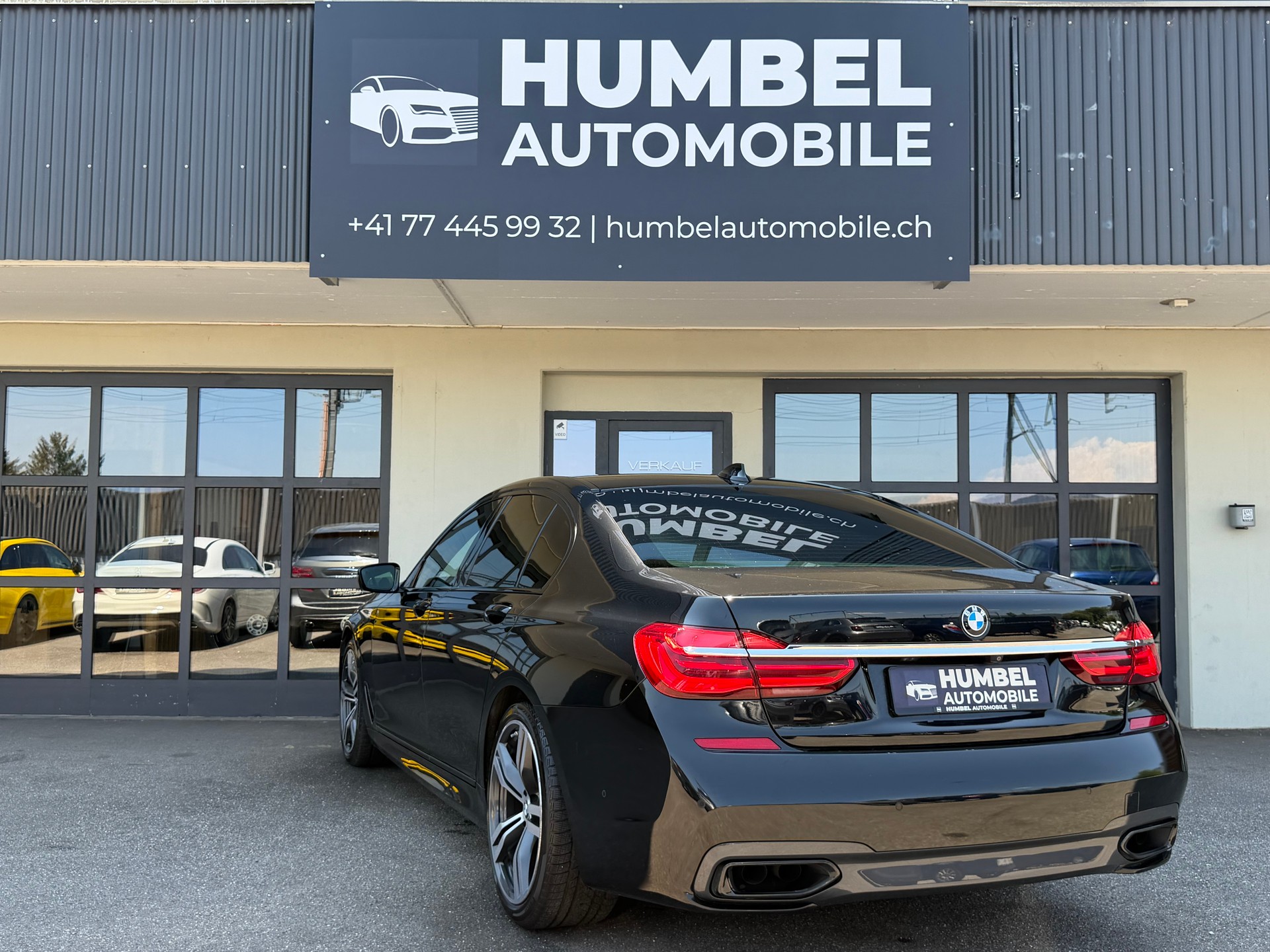 BMW 750i xDrive Steptronic-image-2