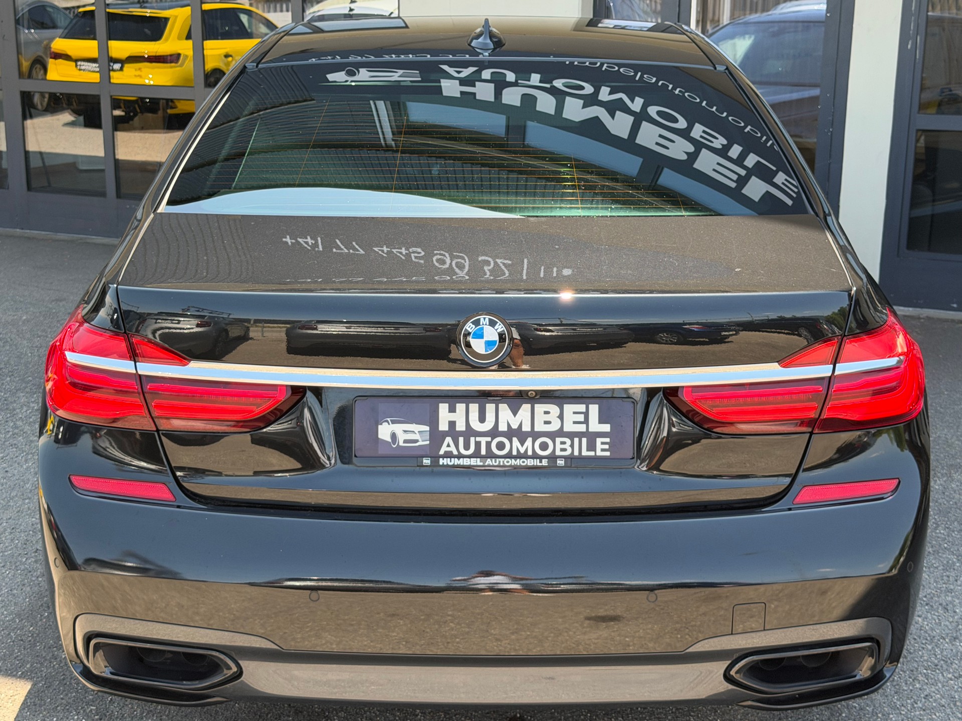 BMW 750i xDrive Steptronic-image-3