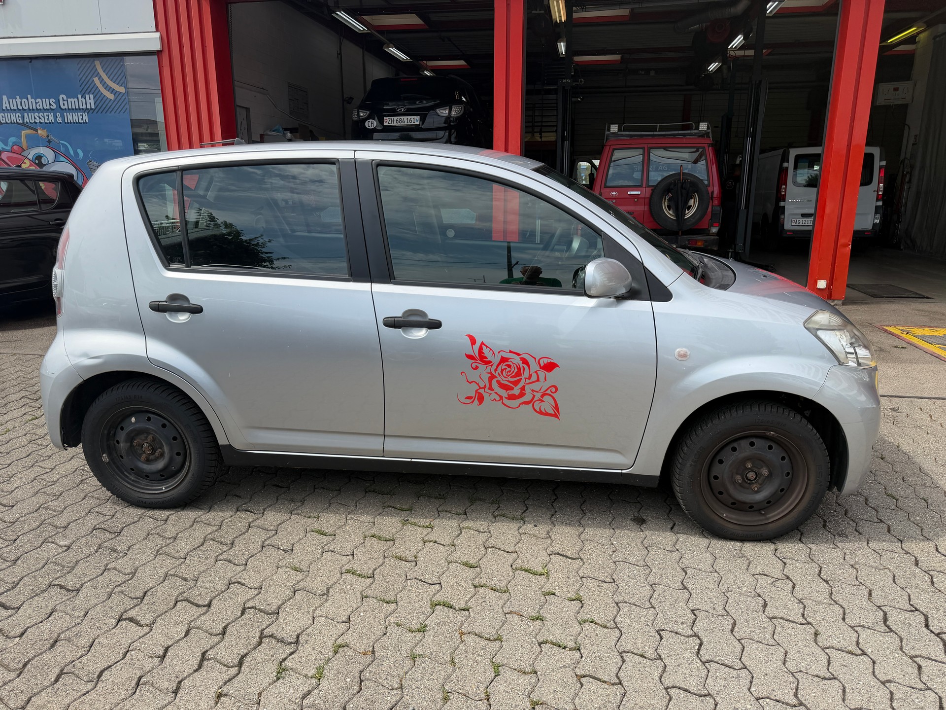 DAIHATSU Sirion 1.3 S eco-4WD-image-3