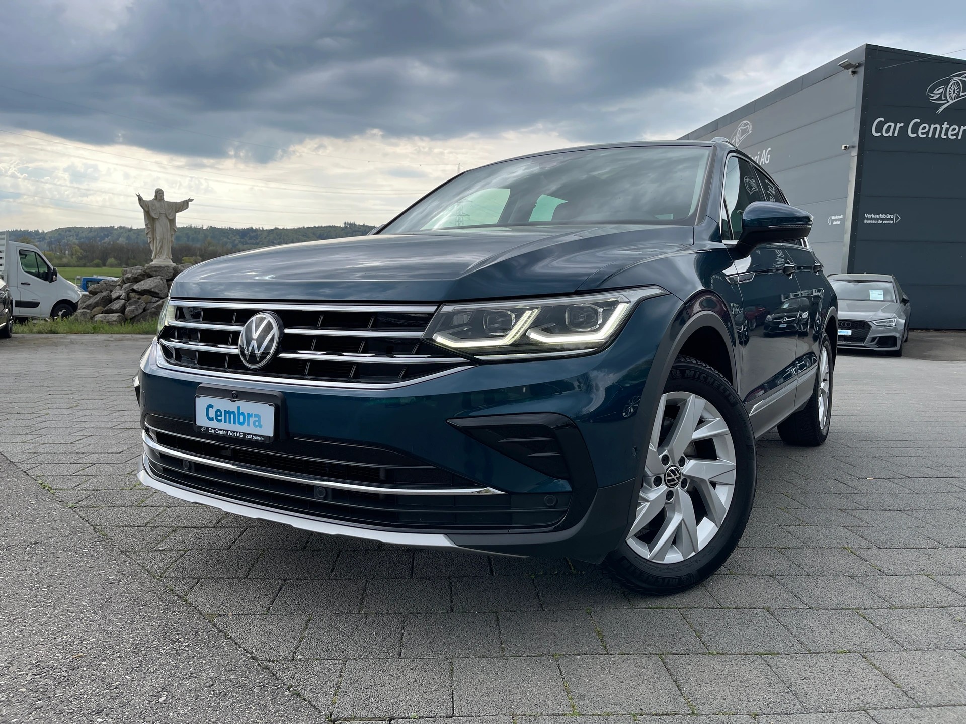 VW Tiguan 2.0 TDI SCR Elegance 4Motion DSG-image-0