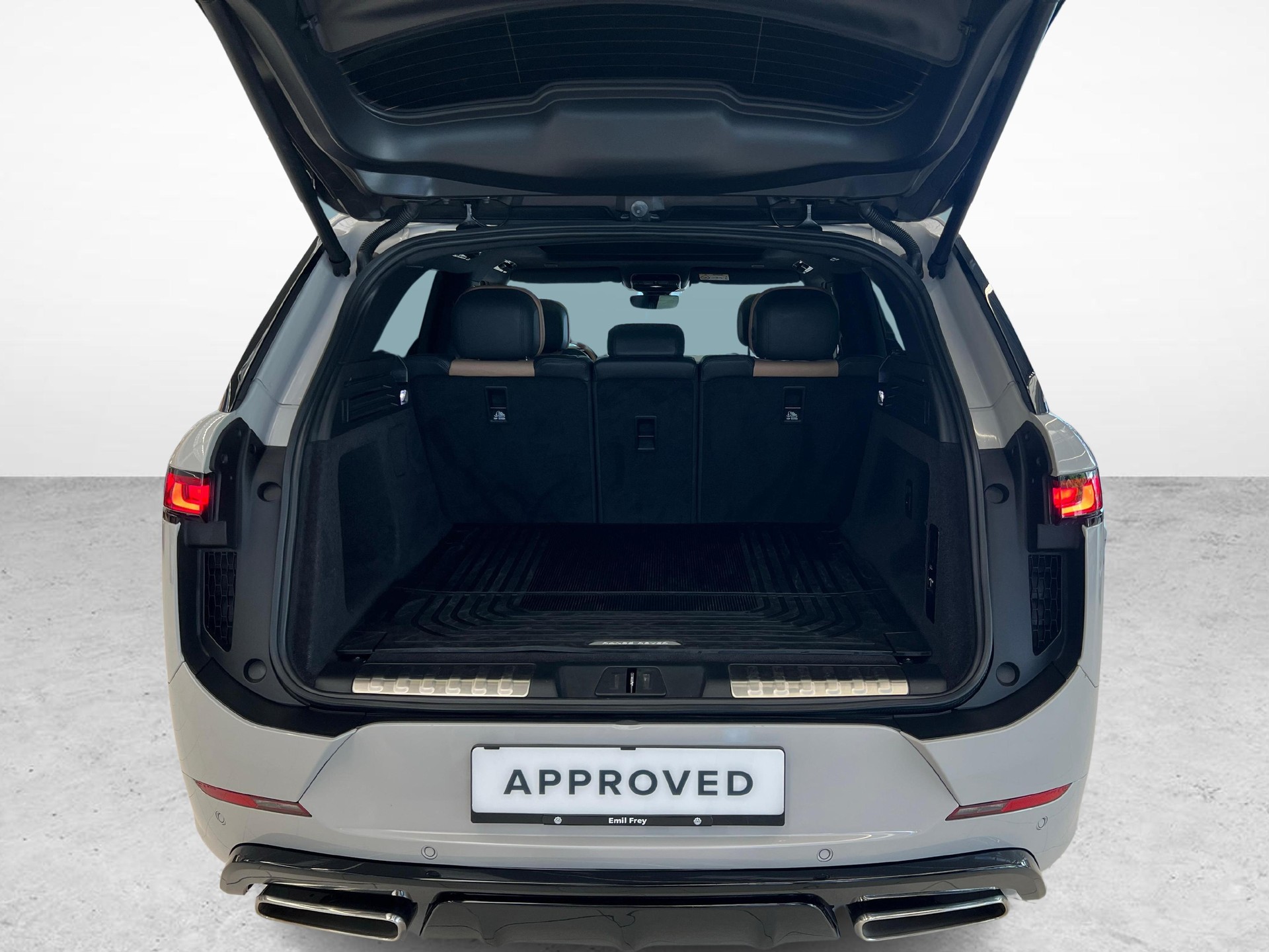LAND ROVER Range Rover Sport 3.0 I6 P460e SE Dynamic-image-11