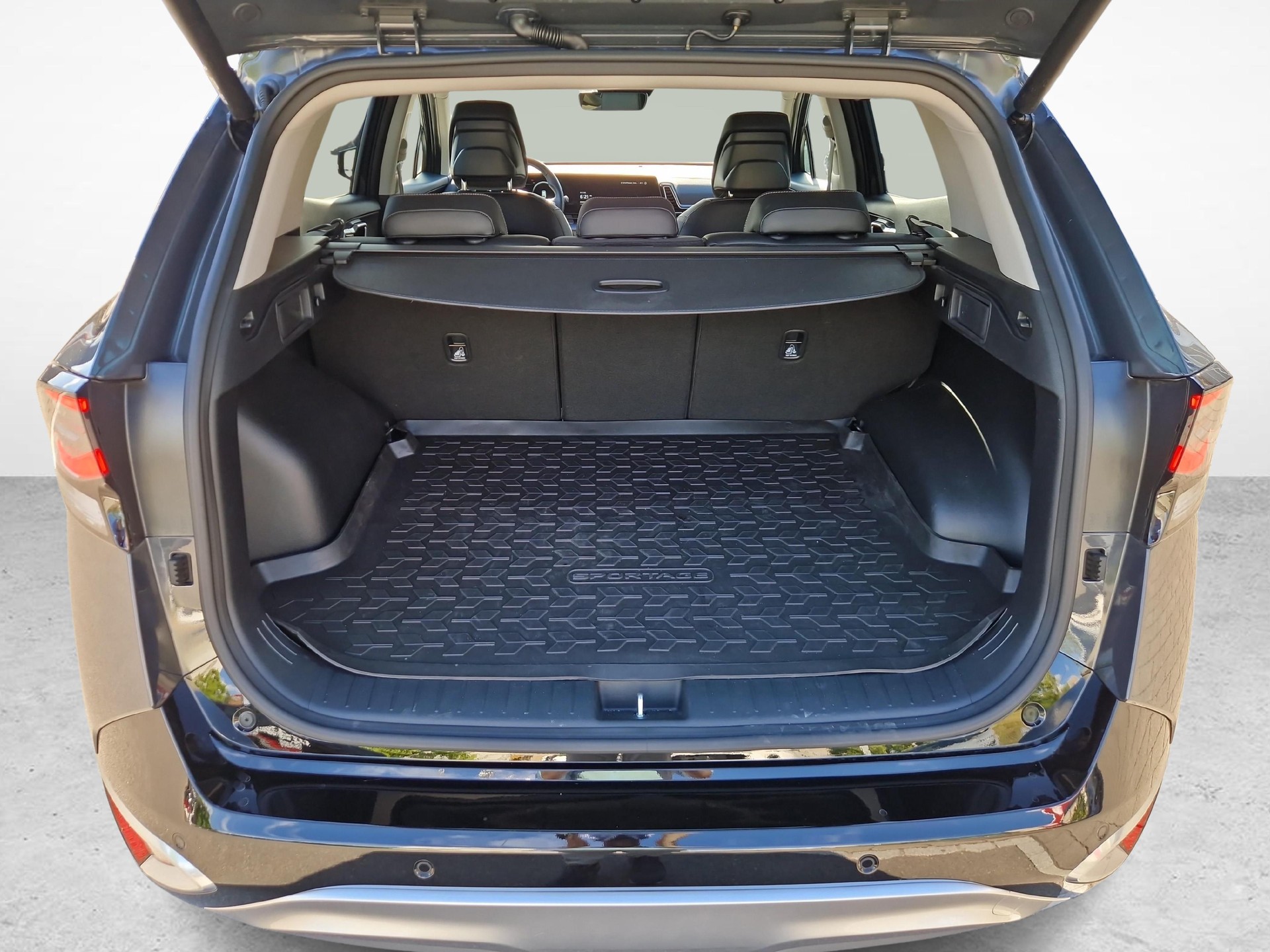 KIA Sportage 1.6 T-GDi PHEV Style-image-11