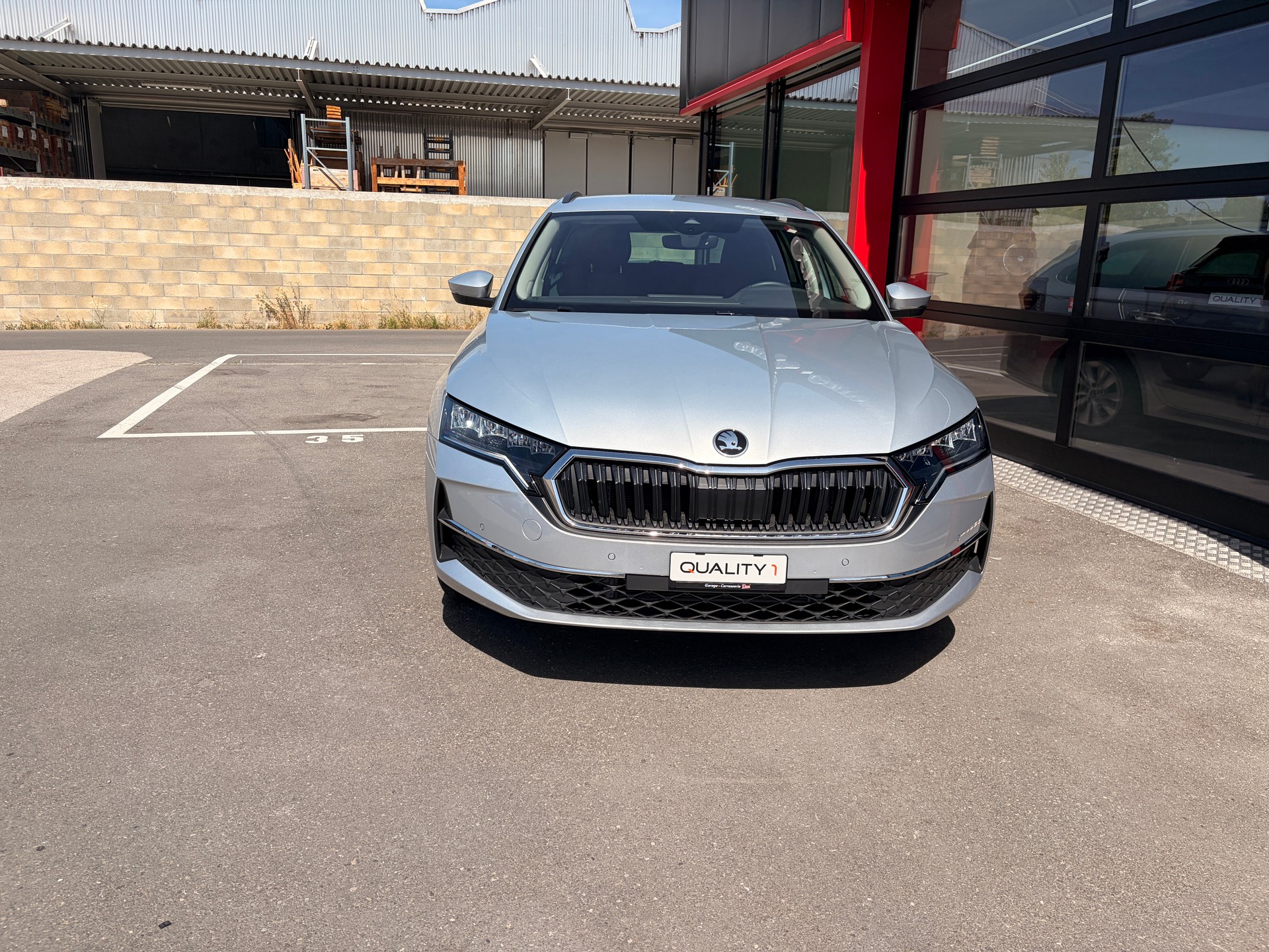 SKODA Octavia Combi 1.5 TSI mHEV DSG Dynamic-image-2