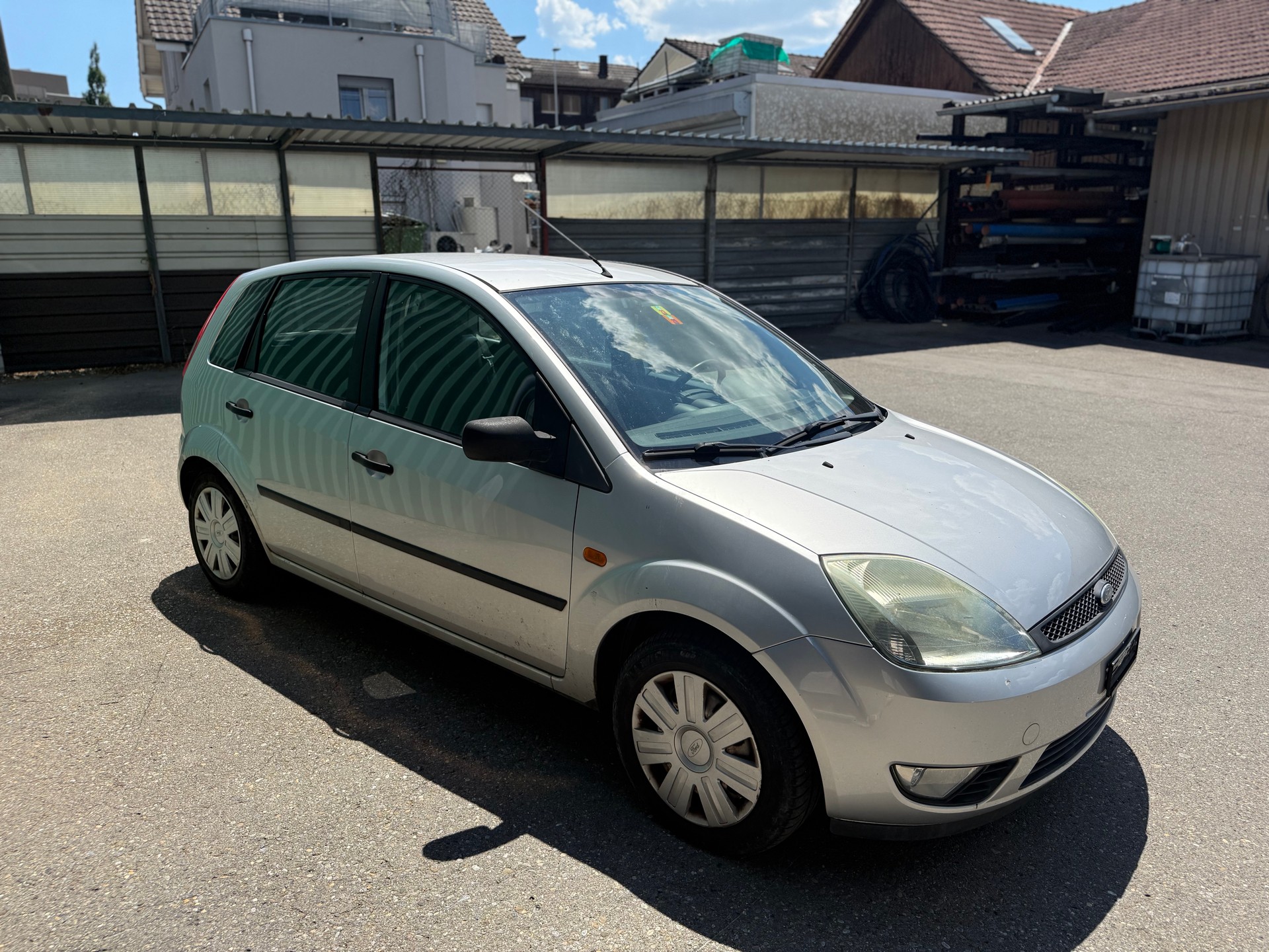 FORD Fiesta 1.4 16V Trend-image-2