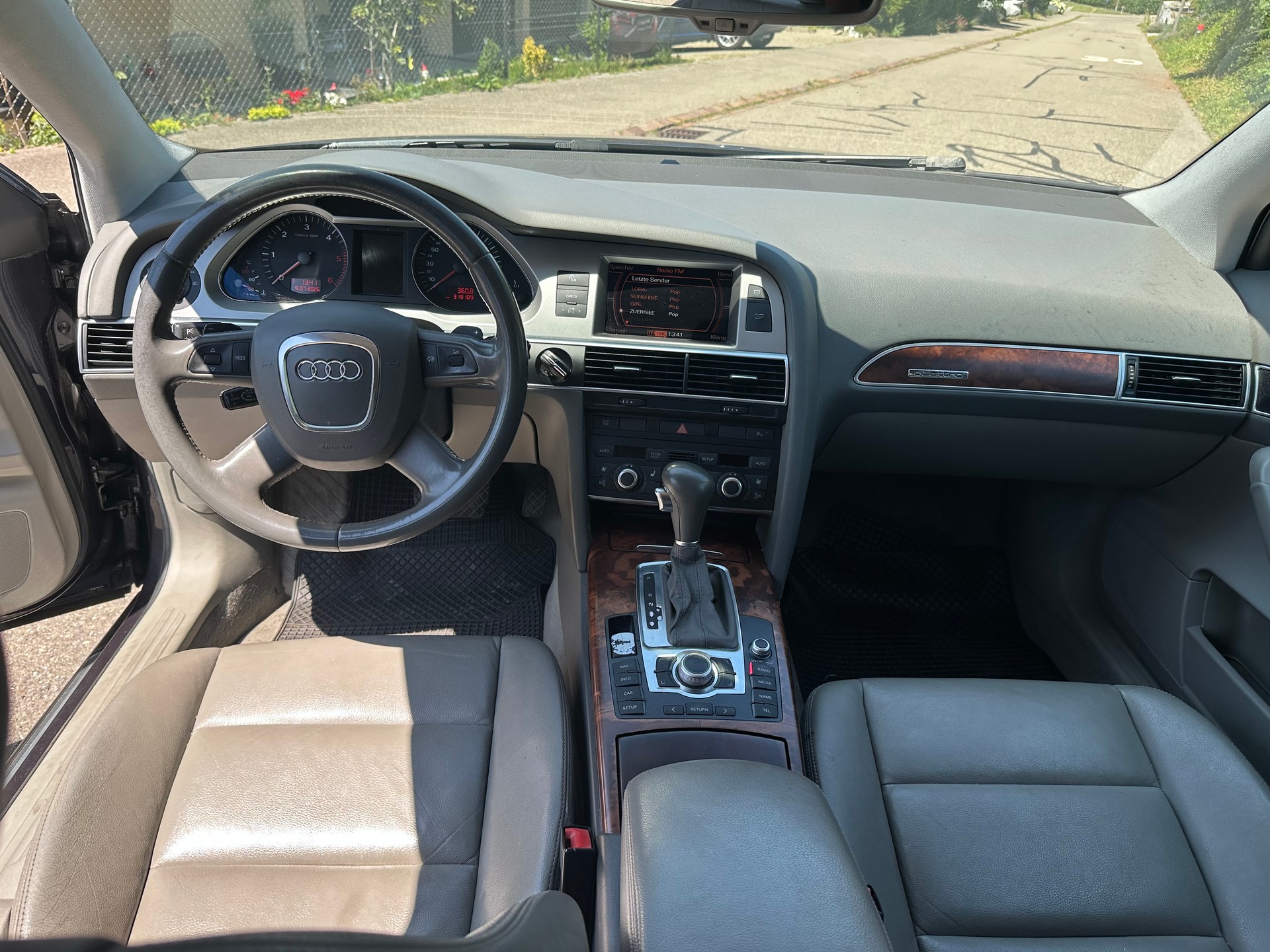AUDI A6 Avant 3.0 V6 TDI quattro-image-8
