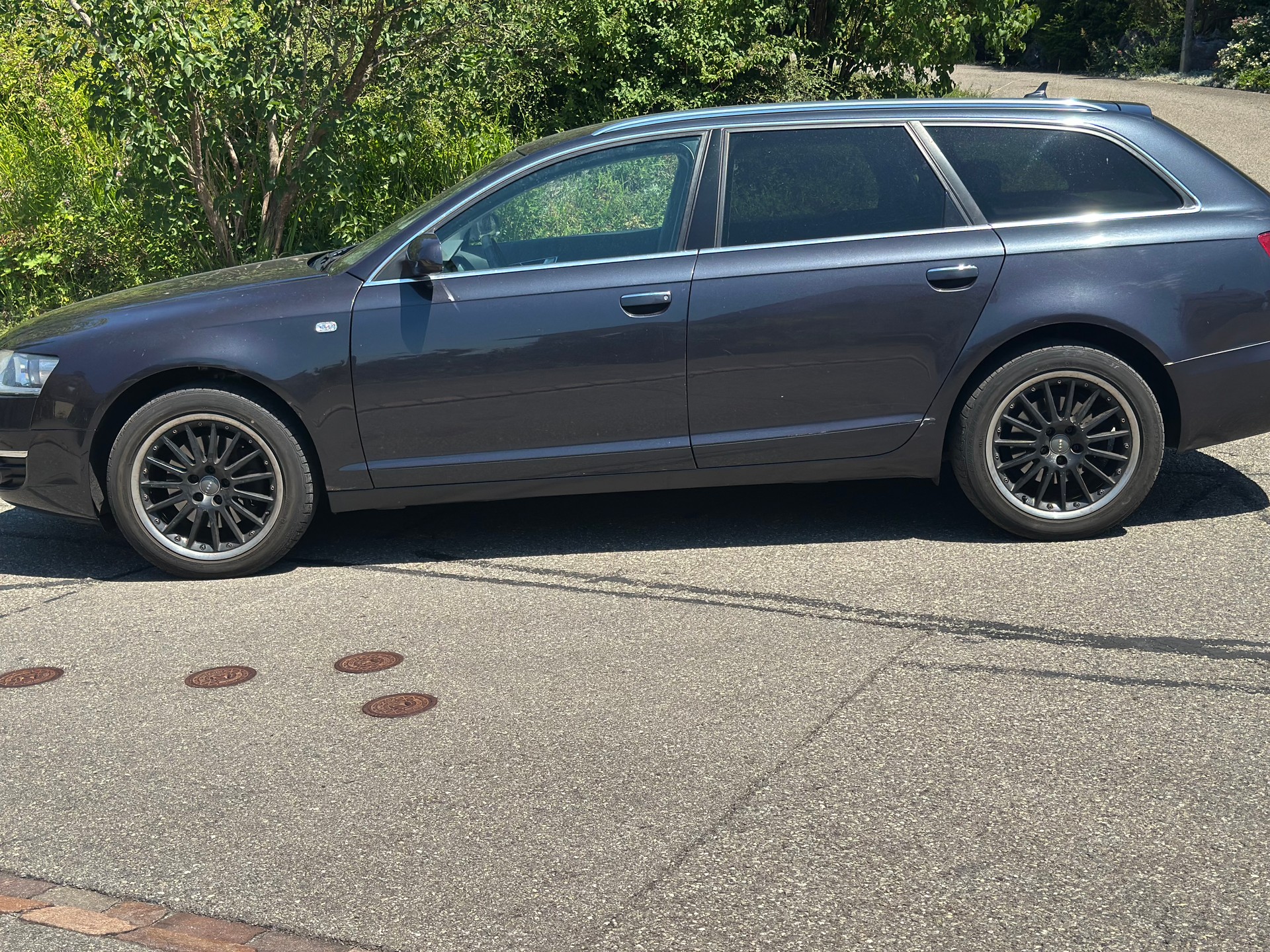 AUDI A6 Avant 3.0 V6 TDI quattro-image-1