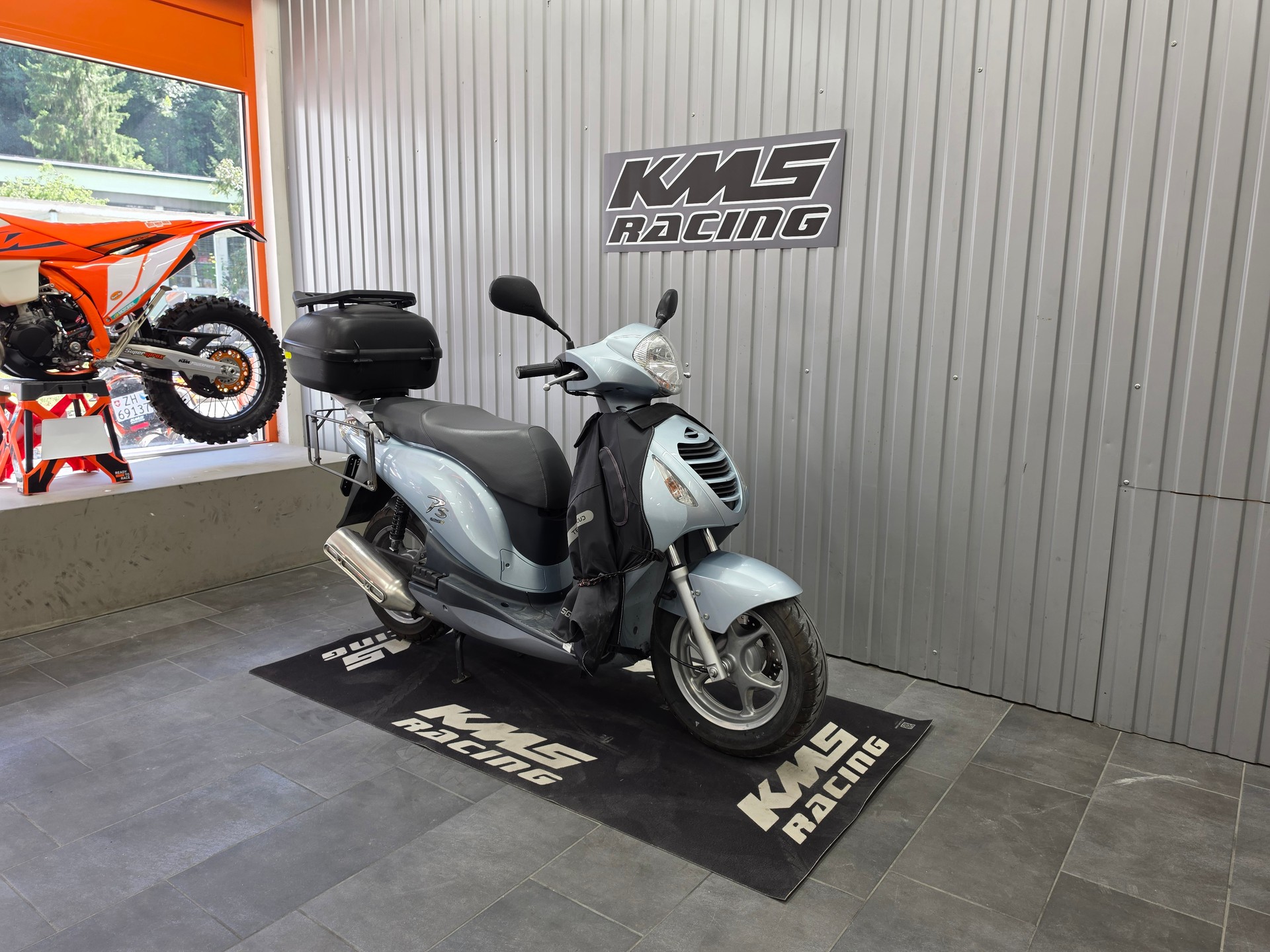 HONDA PS 125i-showroom-element-1