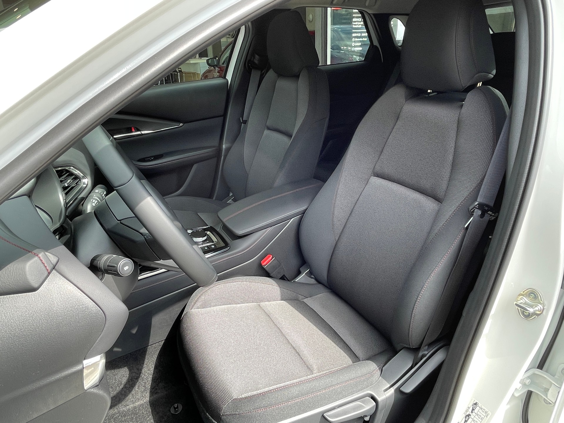 MAZDA CX-30 SKYACTIV-X 186 M Hybrid Homura AWD AT-image-8