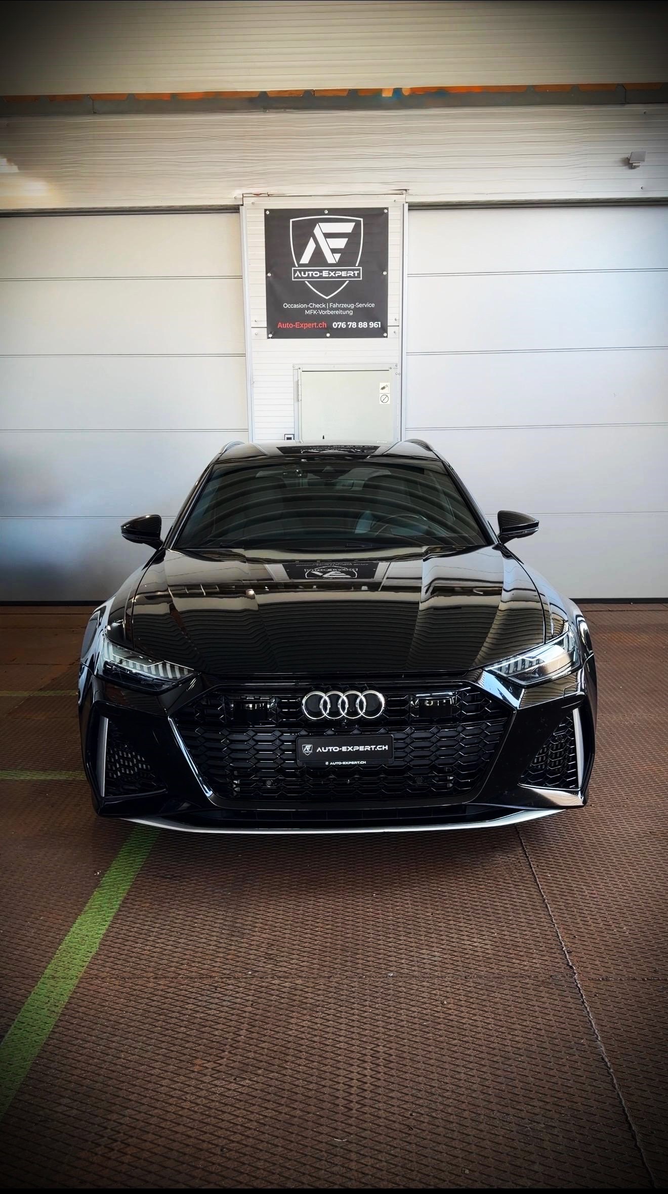 AUDI 4.0 V8 TFSI quattro T-Tronic-image-0