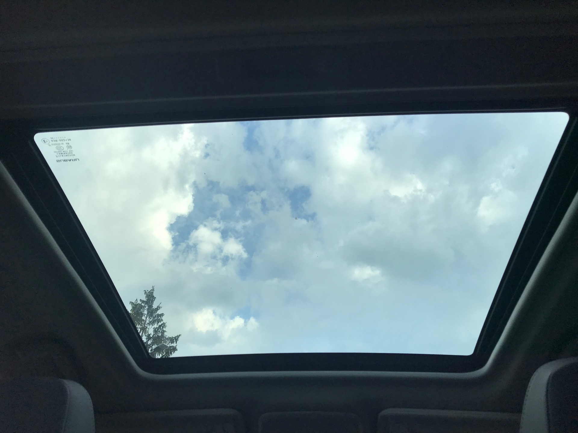 SUBARU Forester 2.0i e-Boxer Swiss Plus Lineartronic-image-6