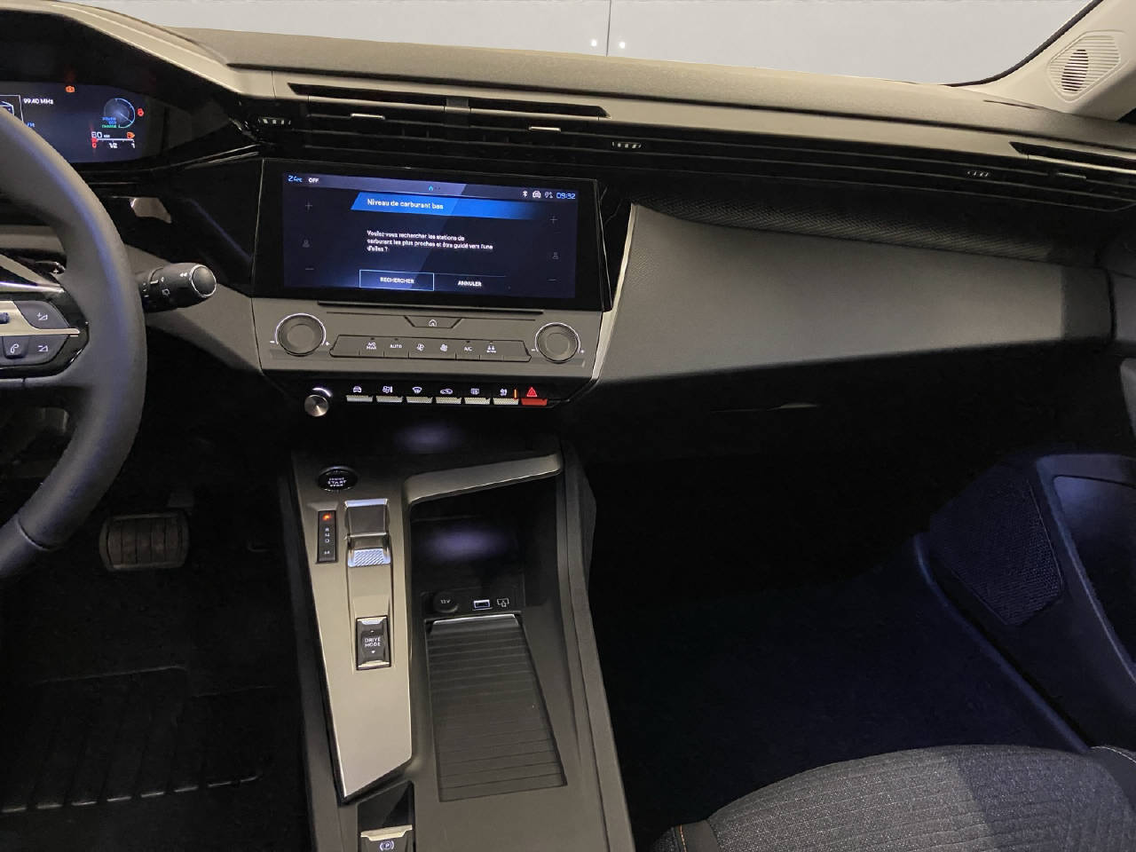 PEUGEOT 308 SW 1.2 Hybrid Style EW-image-7